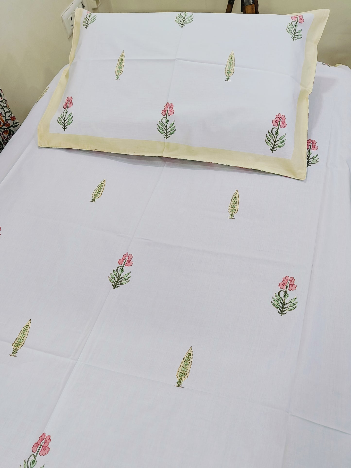 Twin Bedsheets/Single Bedsheets