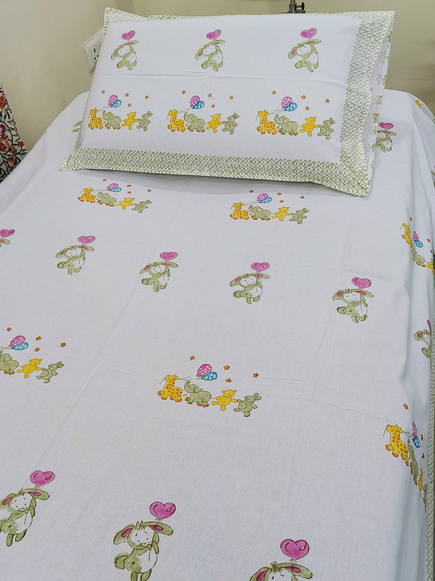 Twin Bedsheets/Single Bedsheets
