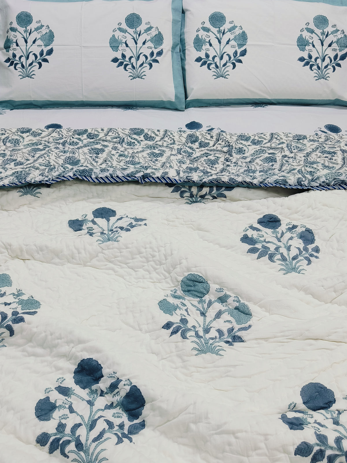 Bedding Sets with Quilts