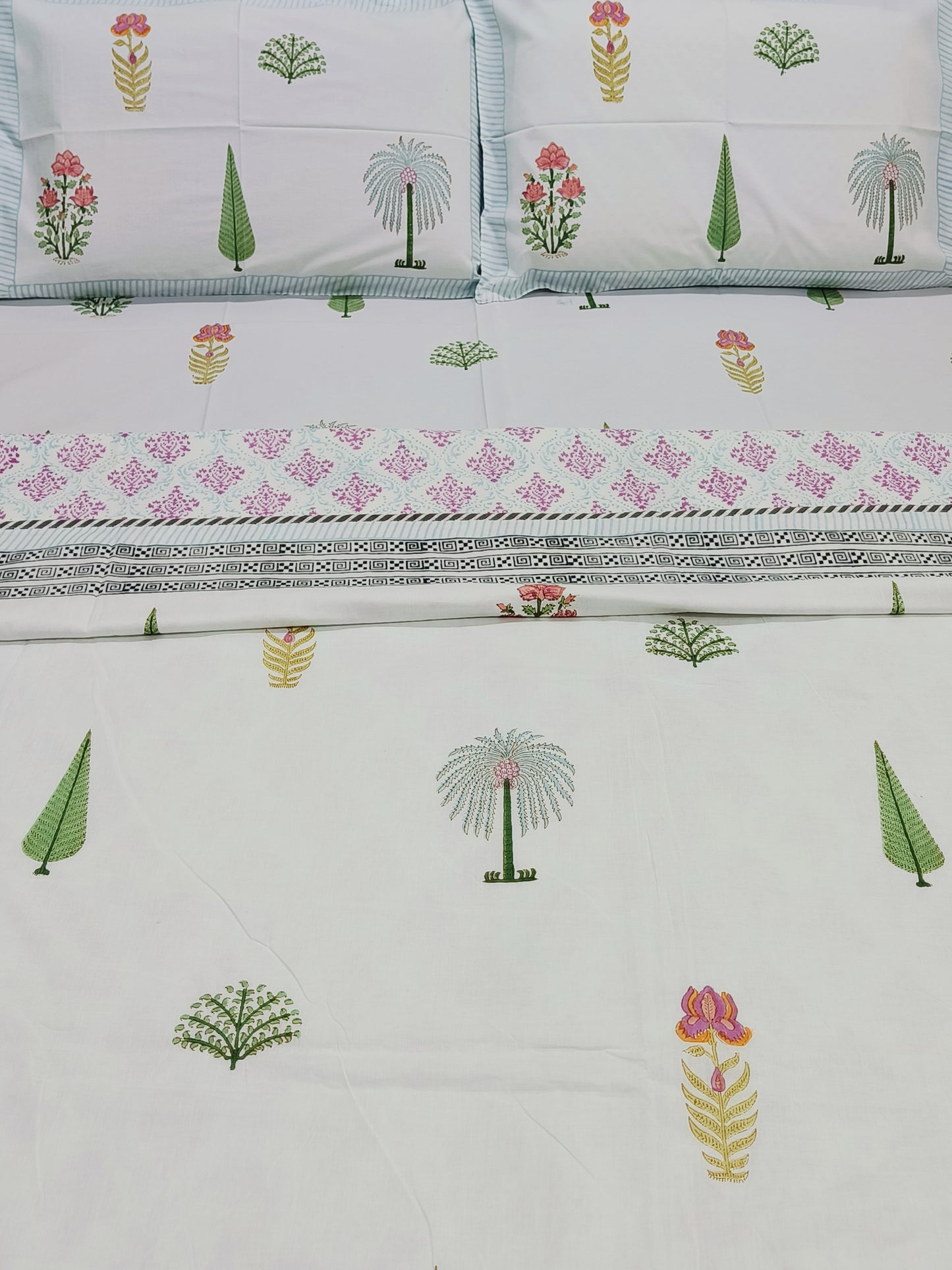 Bedding sets with Dohars