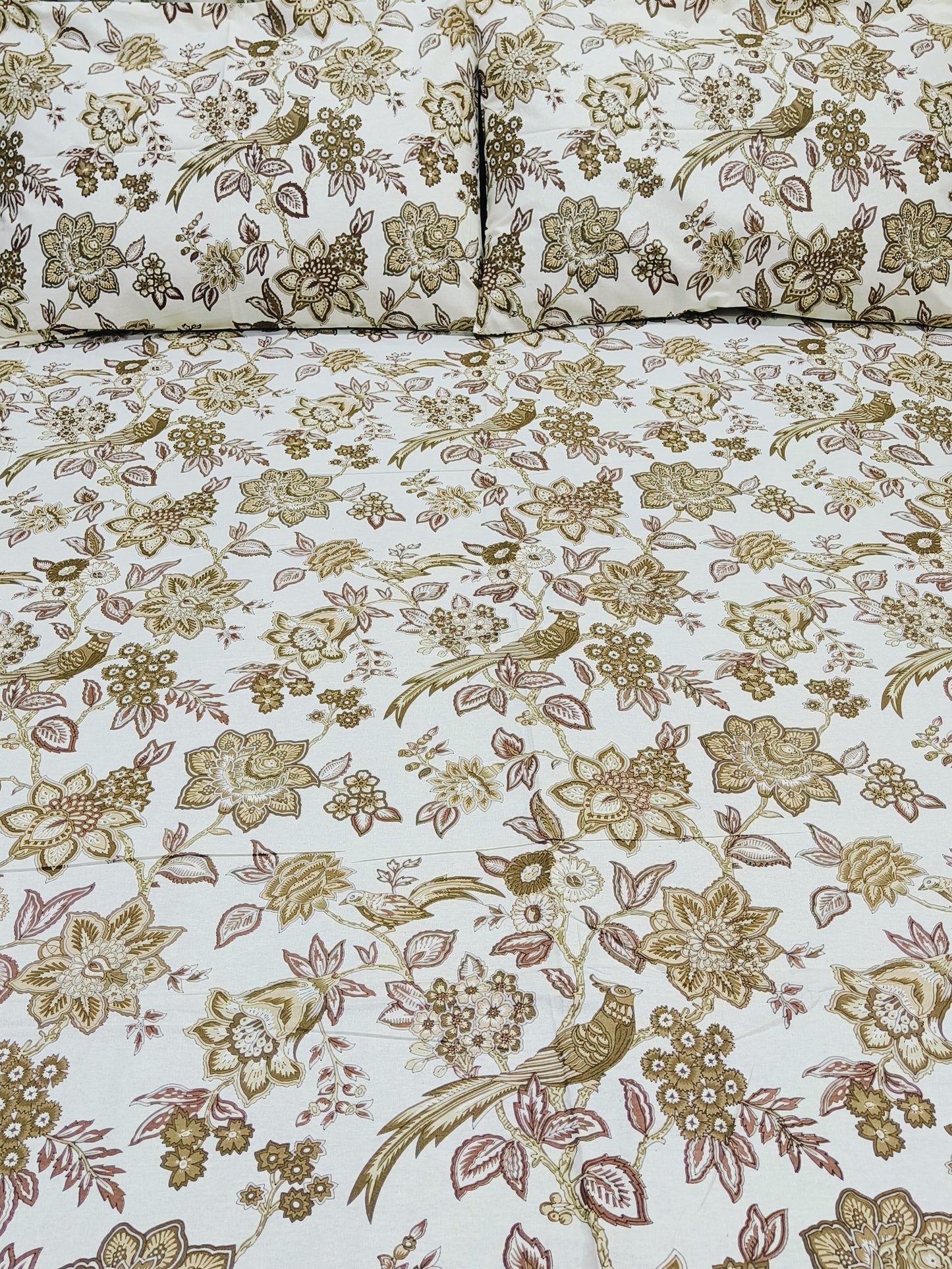 Floral Sadabahaar Bedsheets(Dispatch Time 24 Hours)