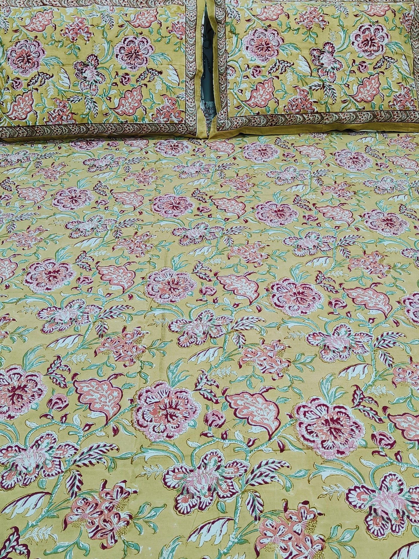 Handblock Printed Premium Bedsheets (Dispatch Time 24 Hours)
