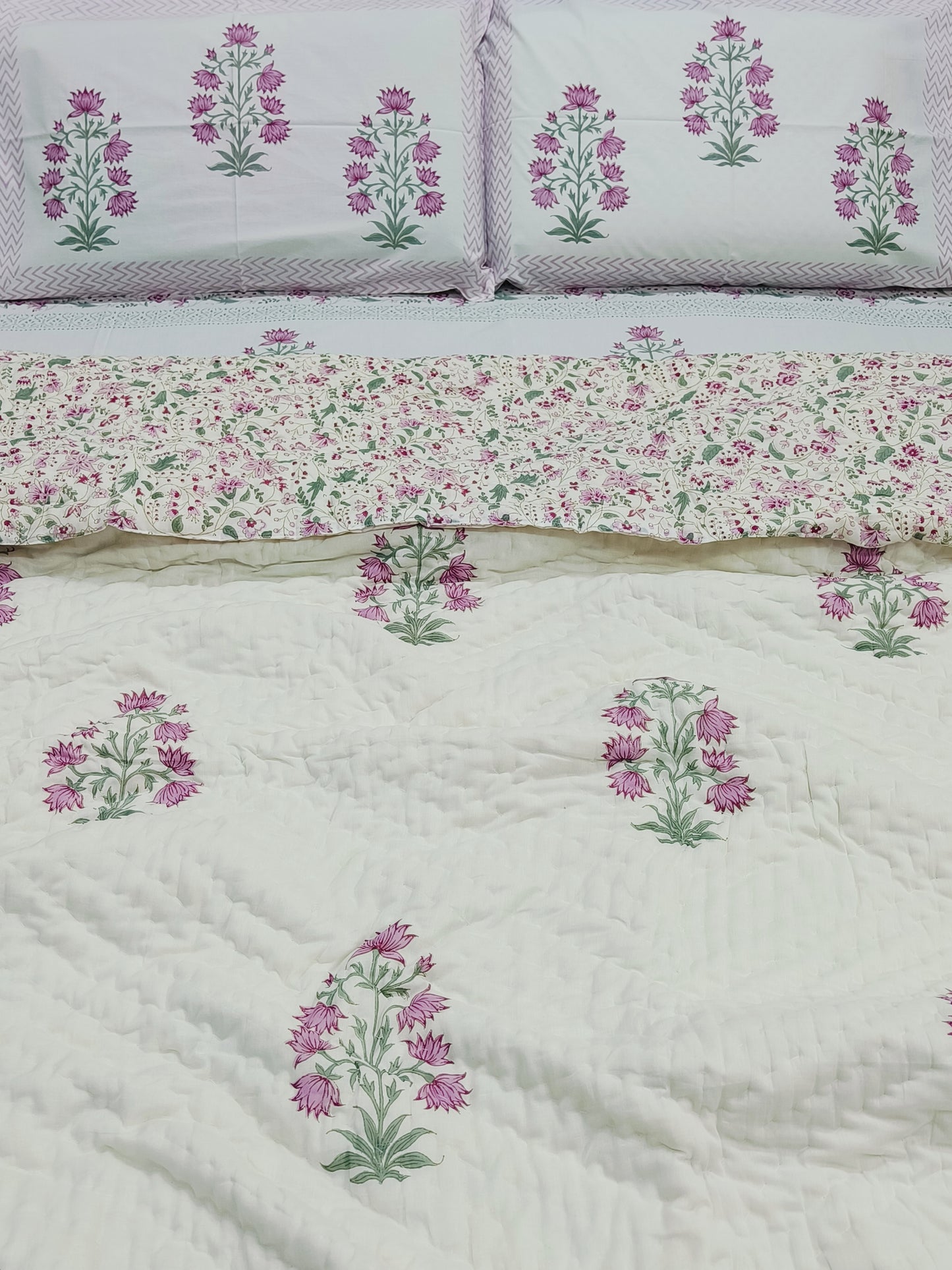 Bedding Sets with Quilts