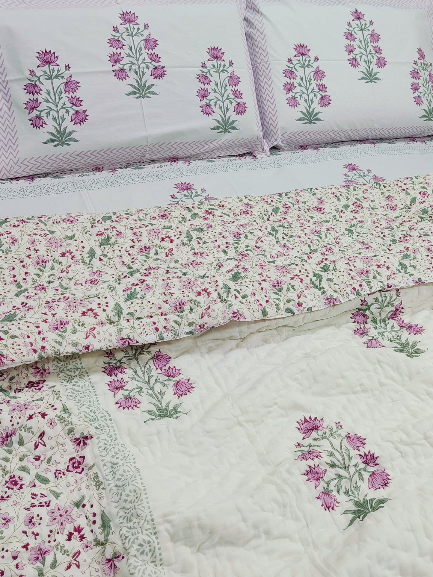 Bedding Sets with Quilts