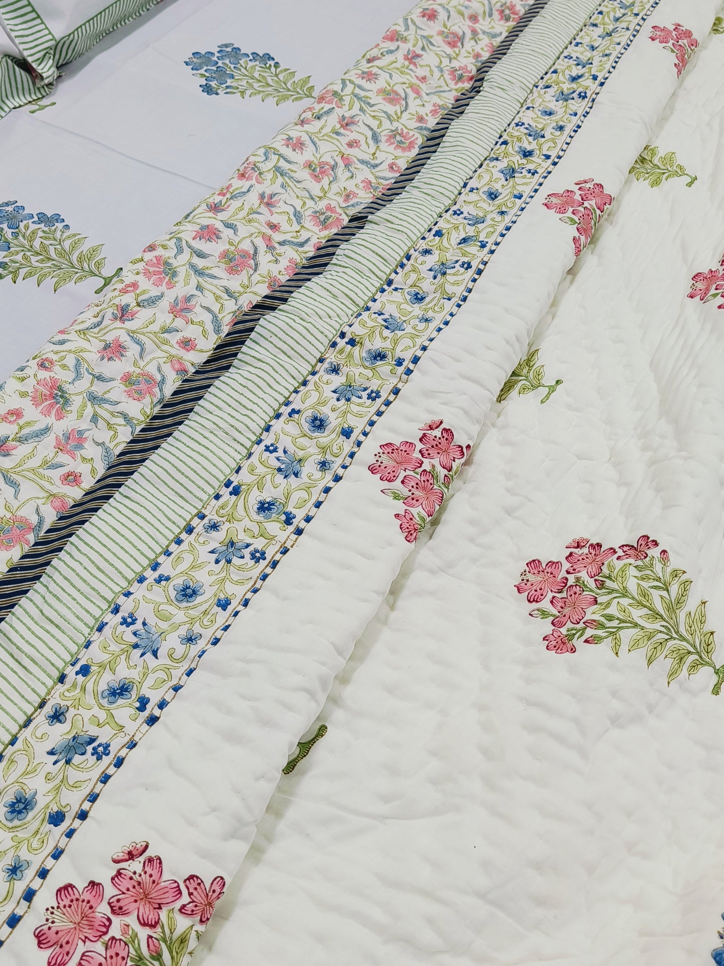FRESH ARRIVAL Quilts (Double Bed)