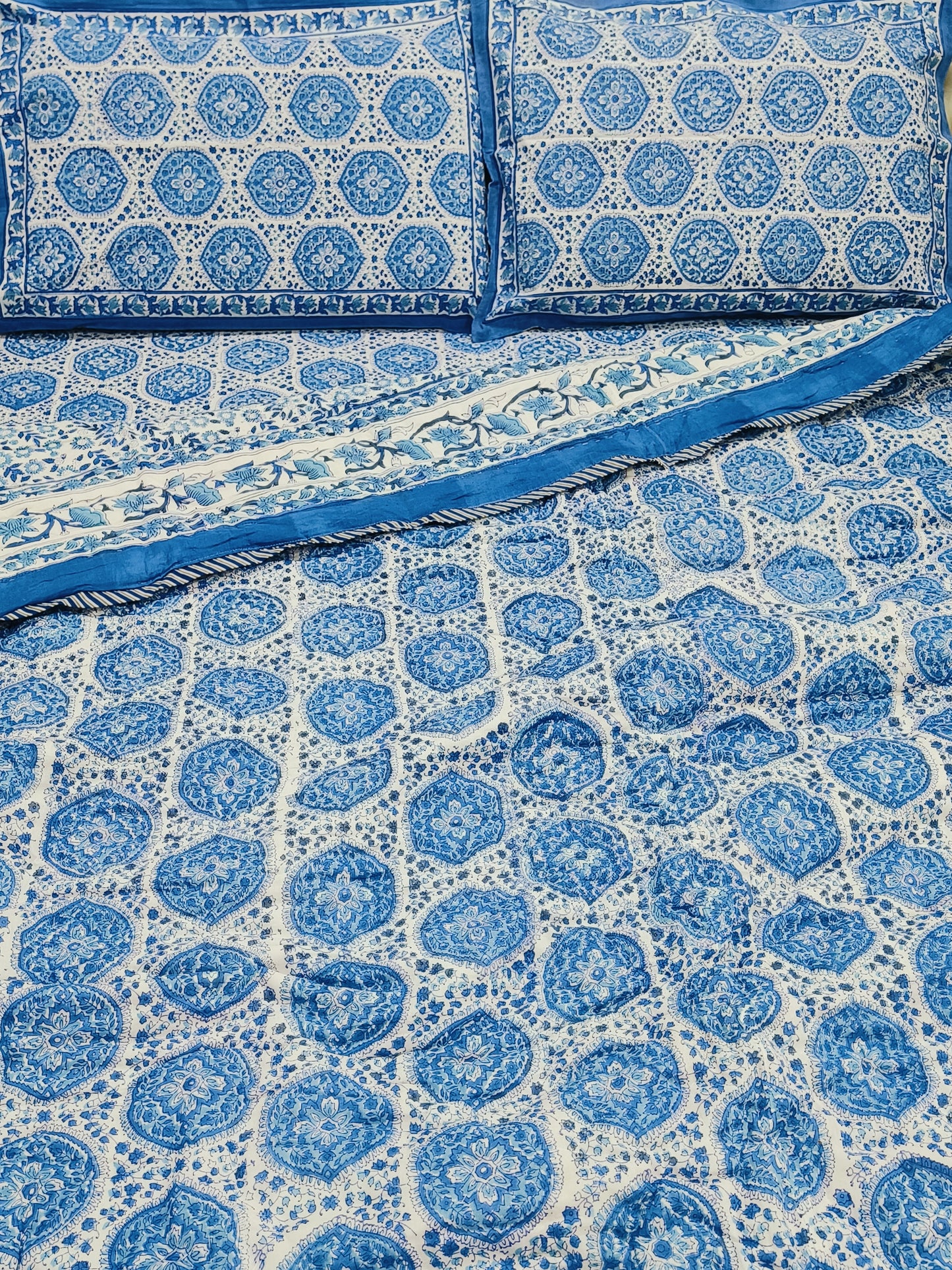 Bedding Sets with Quilts