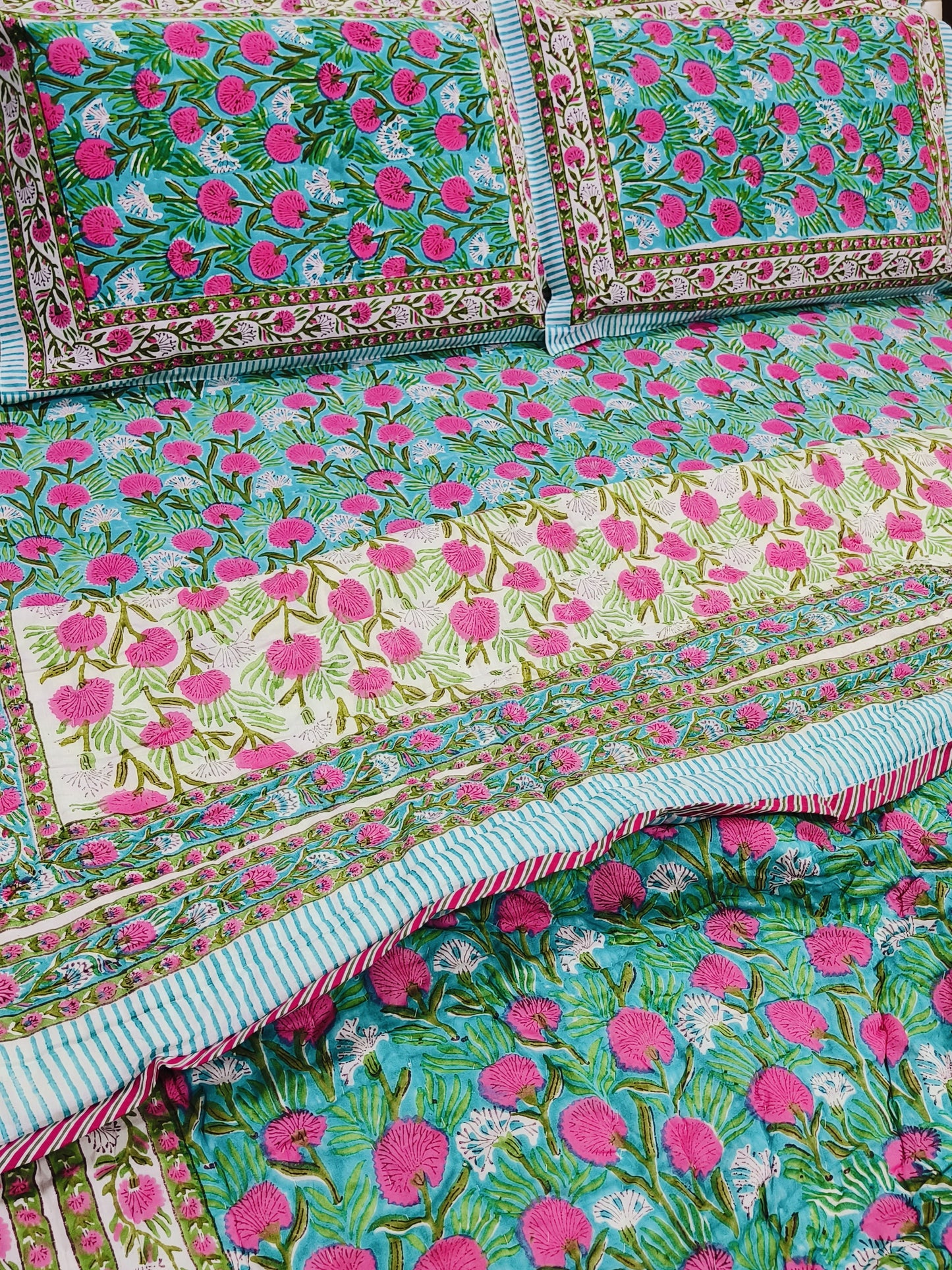 Bedding Sets with Quilts (108*108)