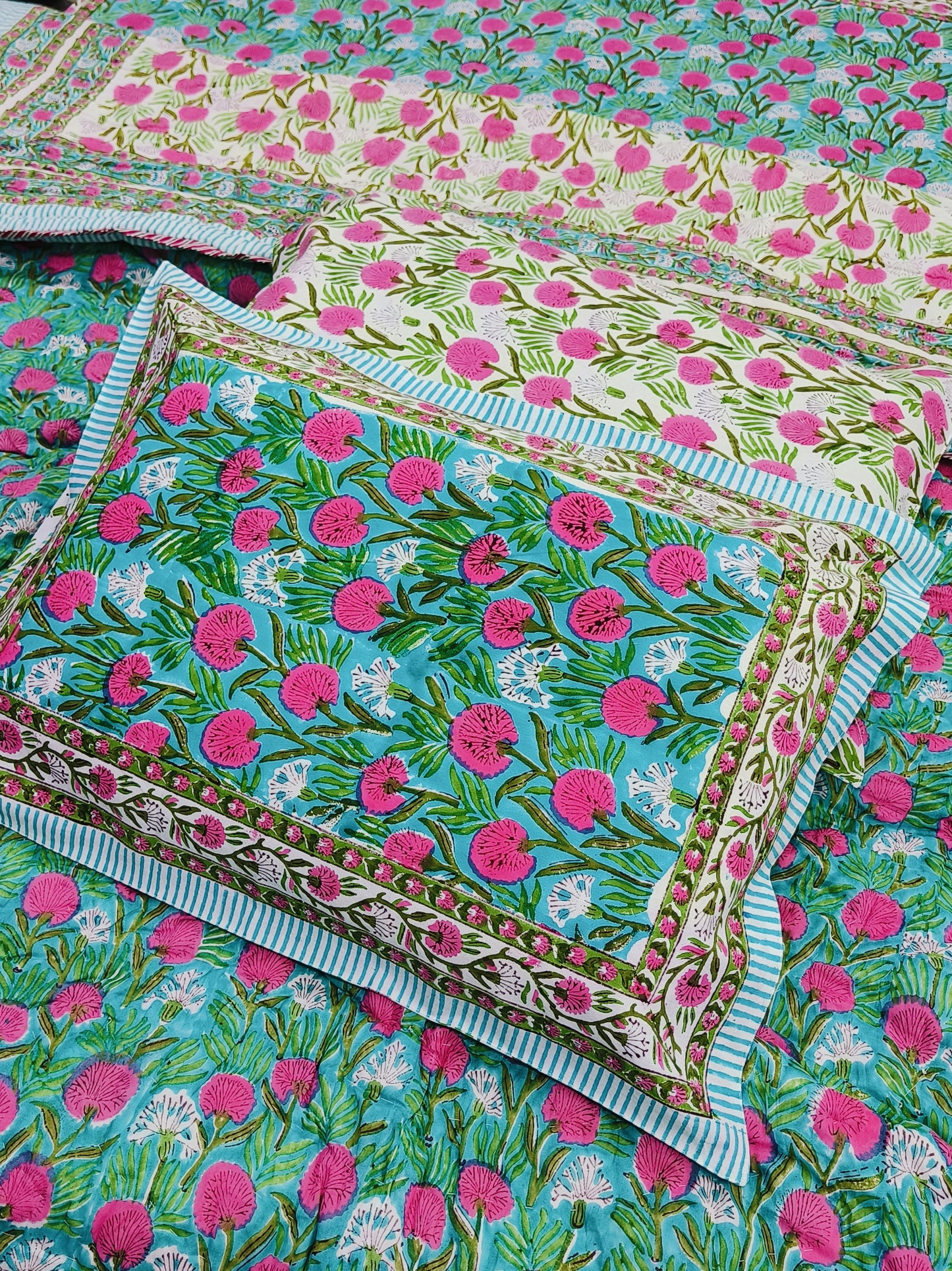 Bedding Sets with Quilts (108*108)