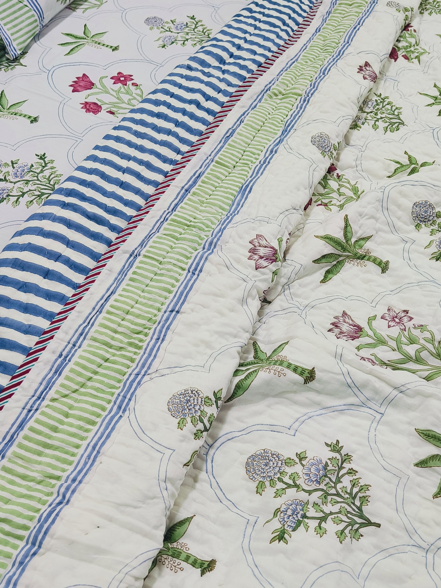 FRESH ARRIVAL Quilts (Double Bed)