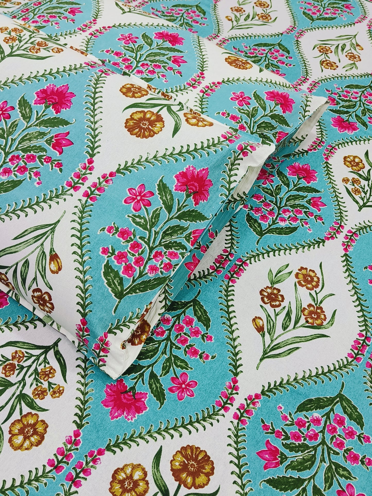 FRESH ARRIVALS Gulbahaar King Size Bedsheets(Dispatch Time 24 Hours)