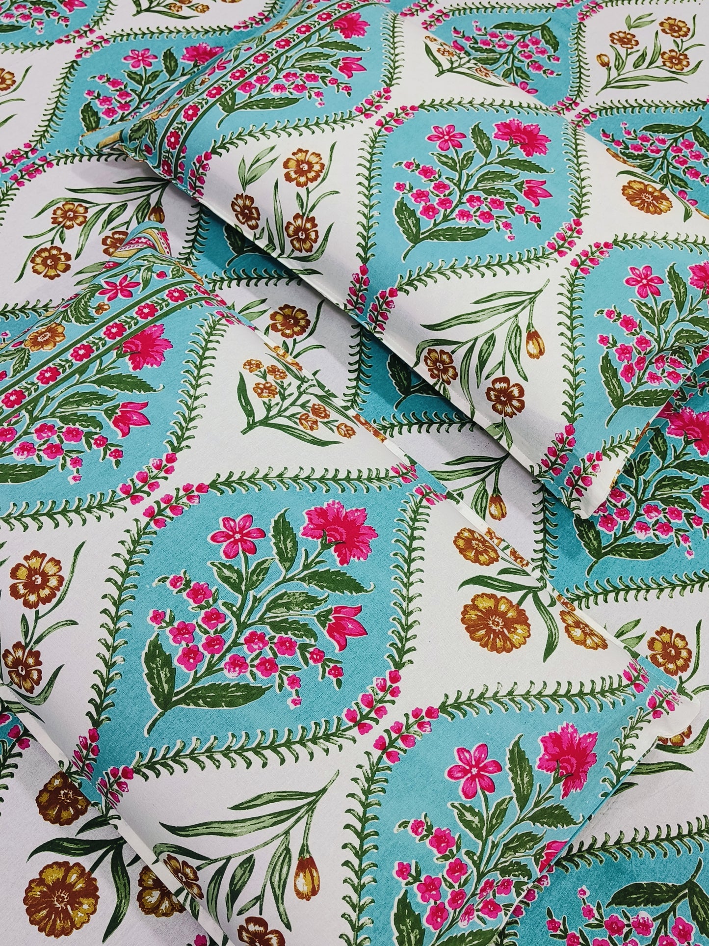 FRESH ARRIVALS Gulbahaar King Size Bedsheets(Dispatch Time 24 Hours)