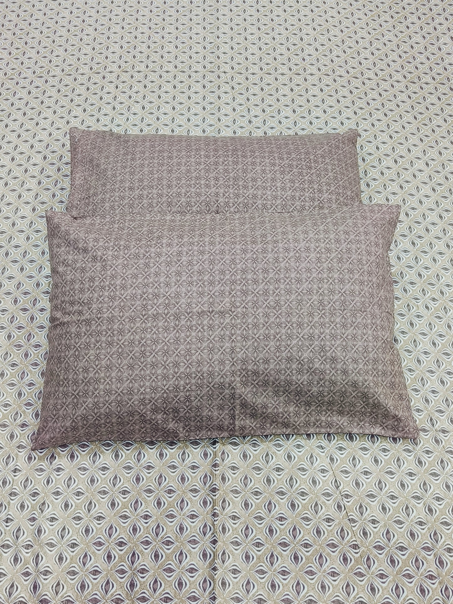 FRESH ARRIVALS Gulbahaar King Size Bedsheets(Dispatch Time 24 Hours)