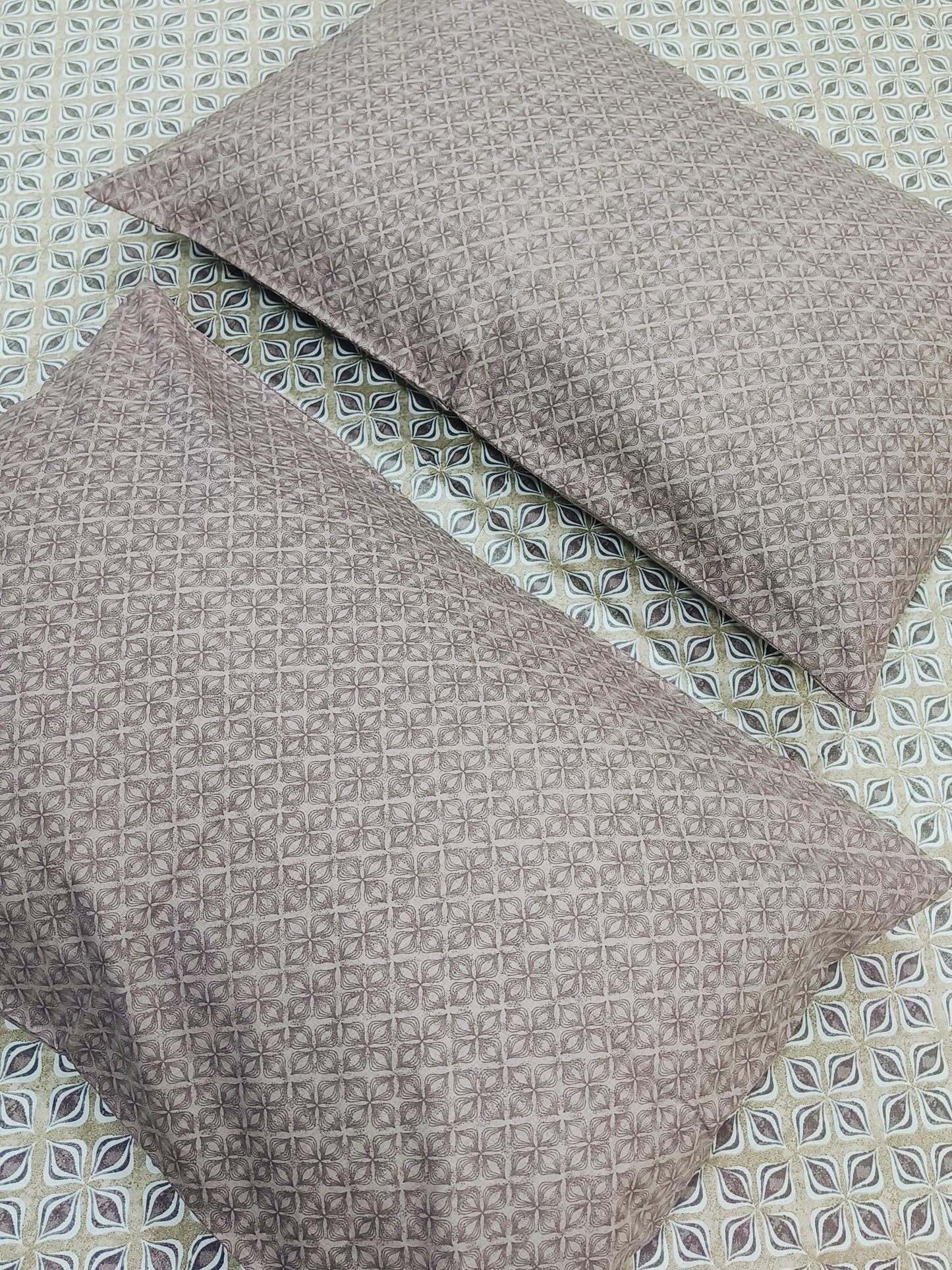 FRESH ARRIVALS Gulbahaar King Size Bedsheets(Dispatch Time 24 Hours)