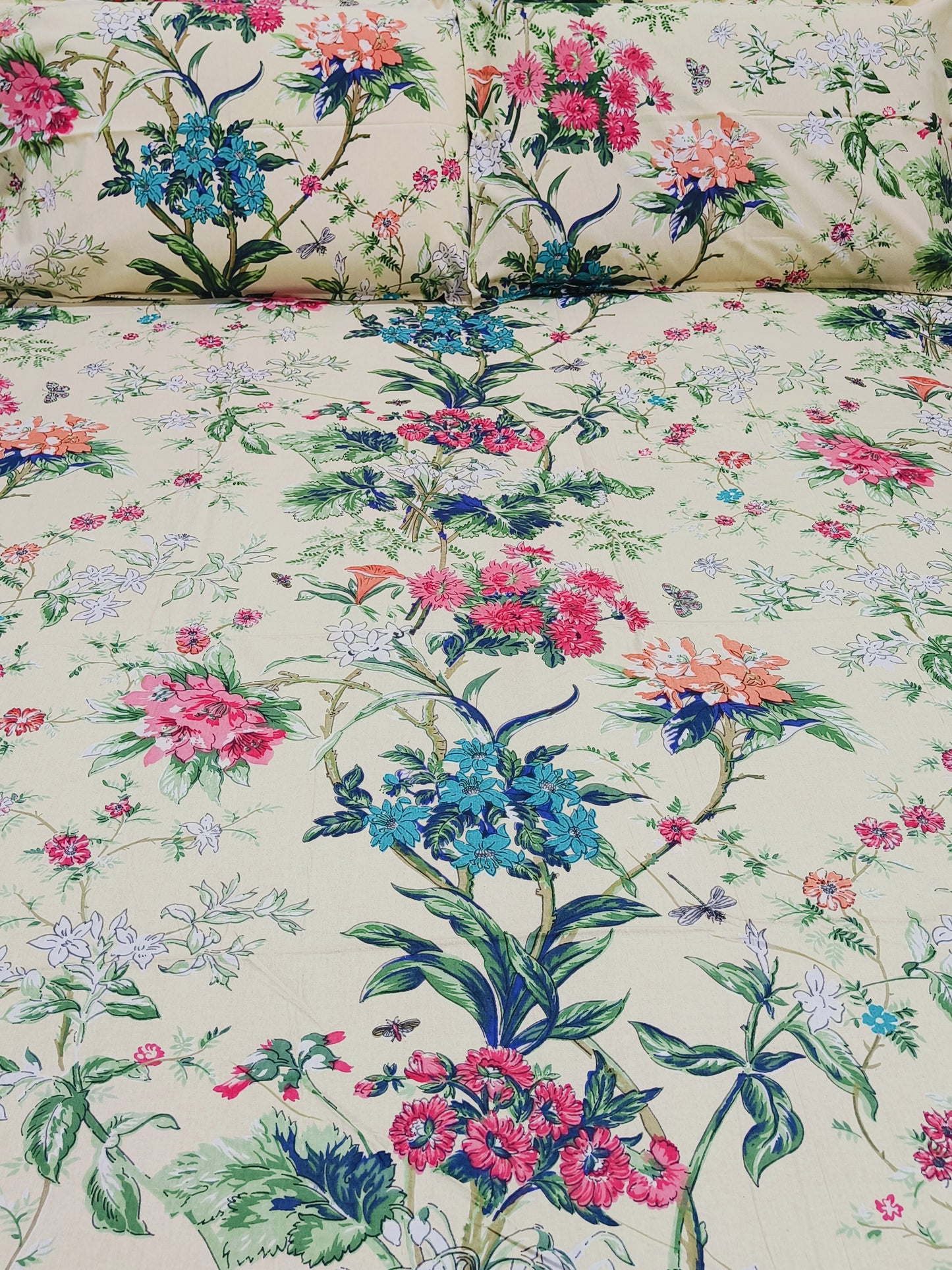 FRESH ARRIVALS Gulbahaar King Size Bedsheets(Dispatch Time 24 Hours)