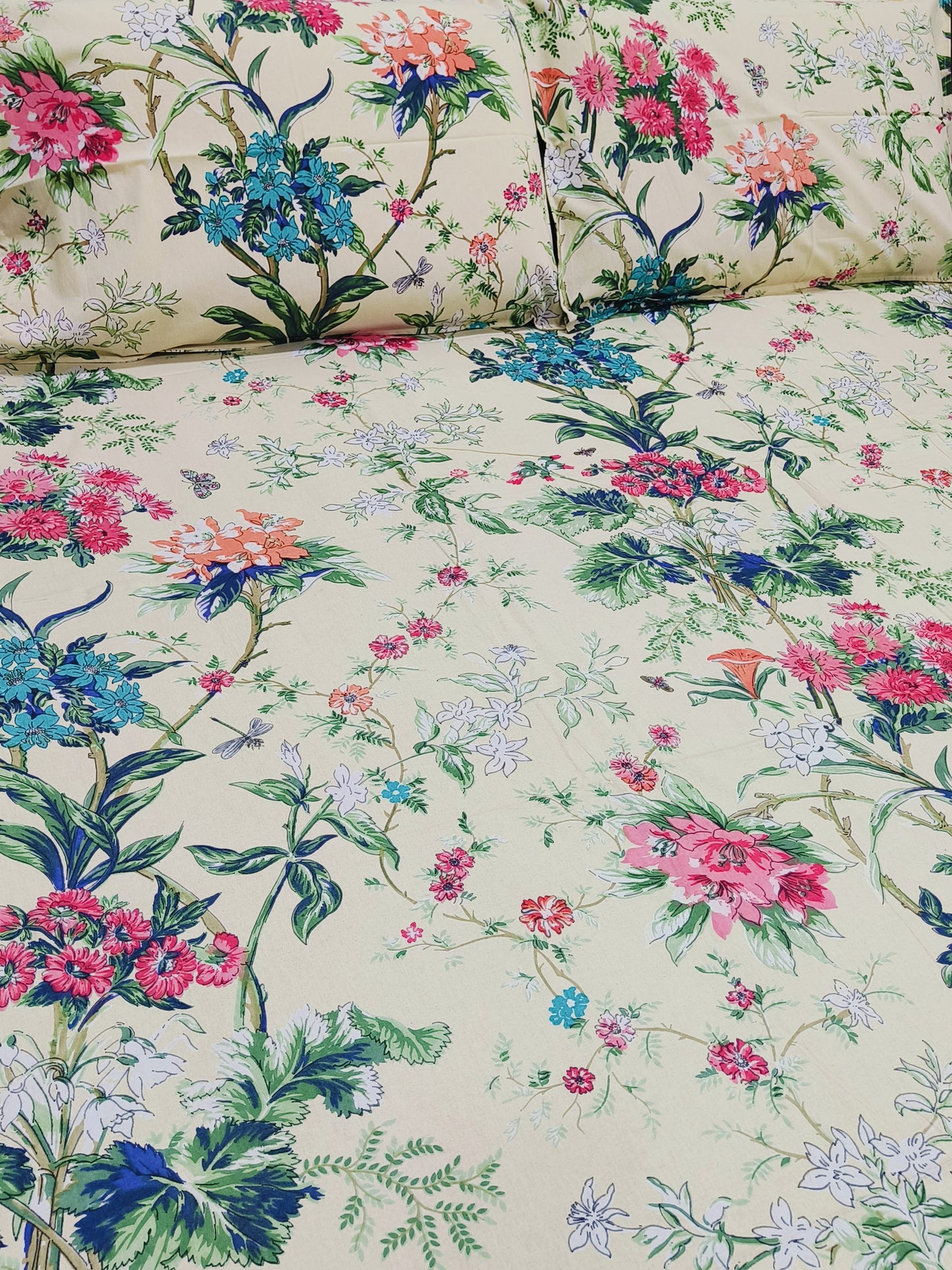 FRESH ARRIVALS Gulbahaar King Size Bedsheets(Dispatch Time 24 Hours)