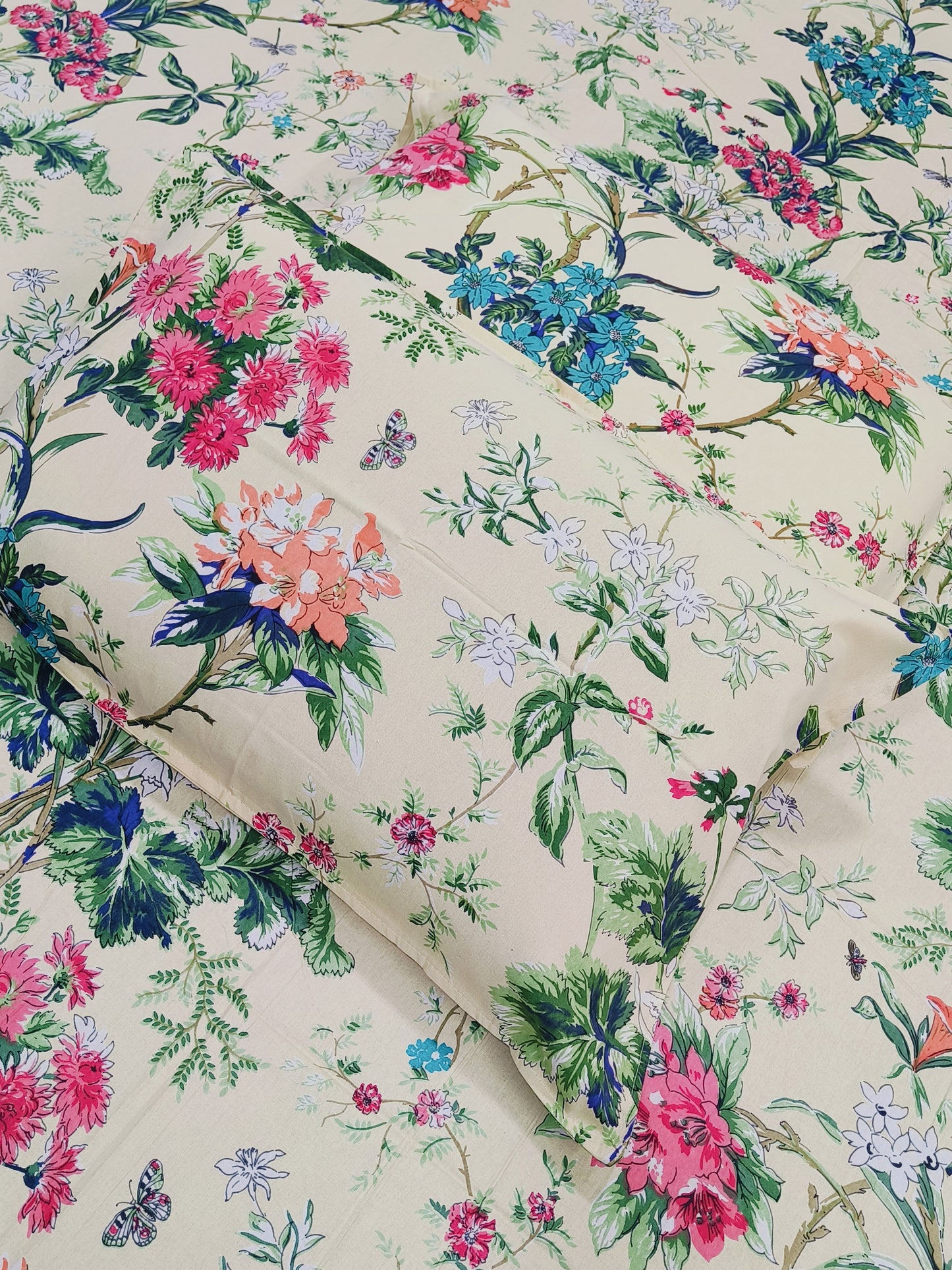 FRESH ARRIVALS Gulbahaar King Size Bedsheets(Dispatch Time 24 Hours)