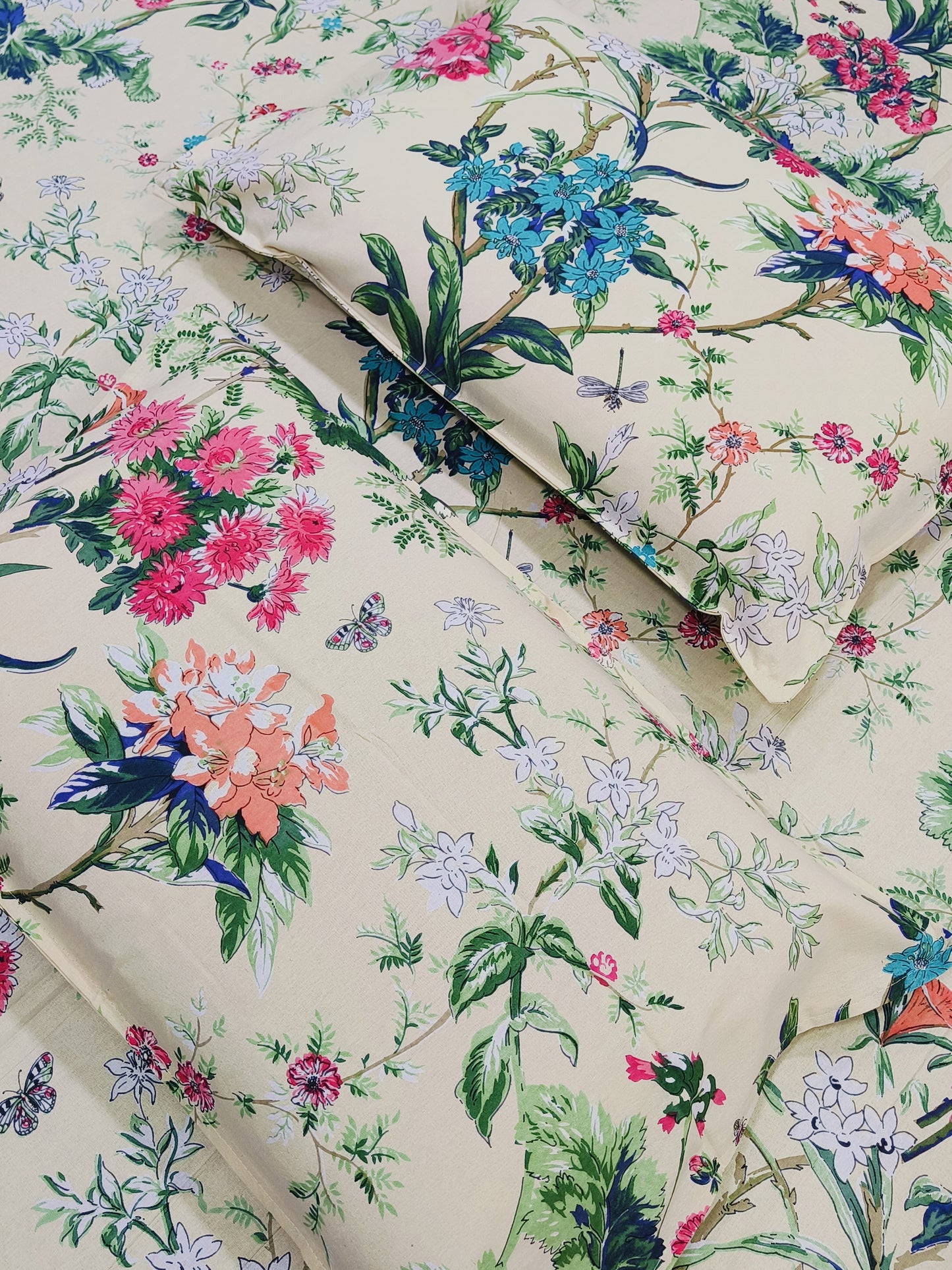 FRESH ARRIVALS Gulbahaar King Size Bedsheets(Dispatch Time 24 Hours)