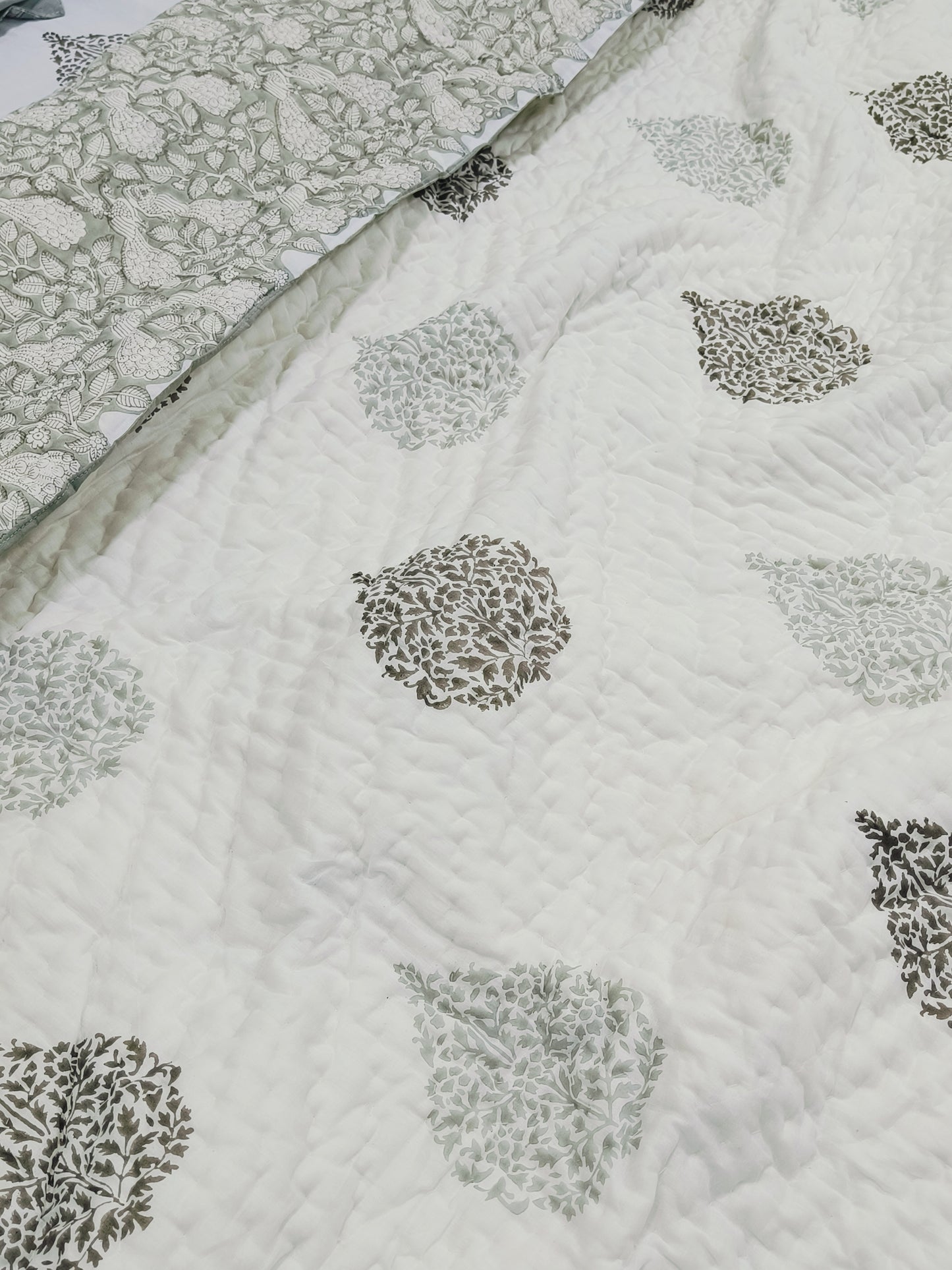 FRESH ARRIVAL Quilts (Double Bed)