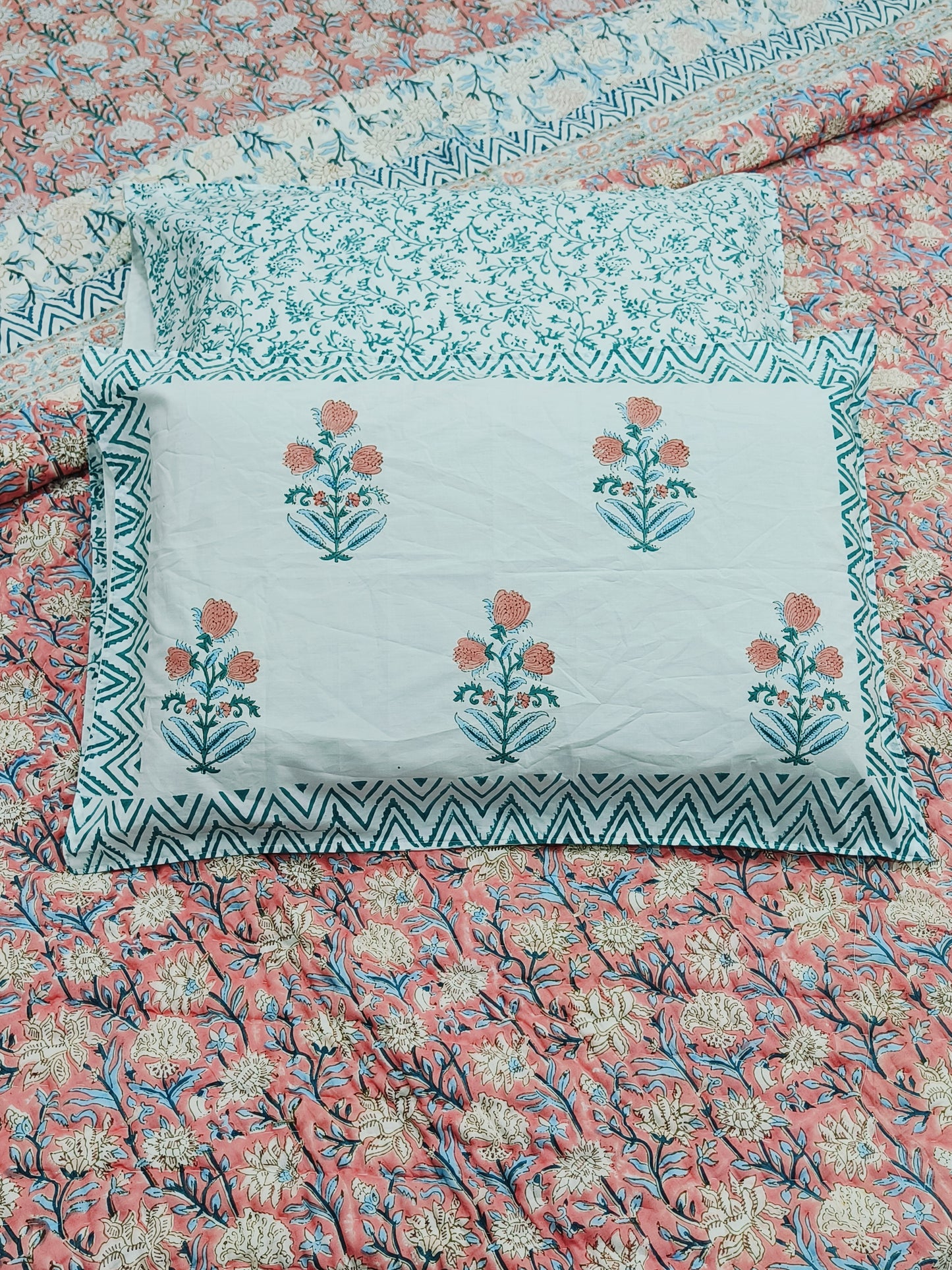 Bedding Sets with Quilts
