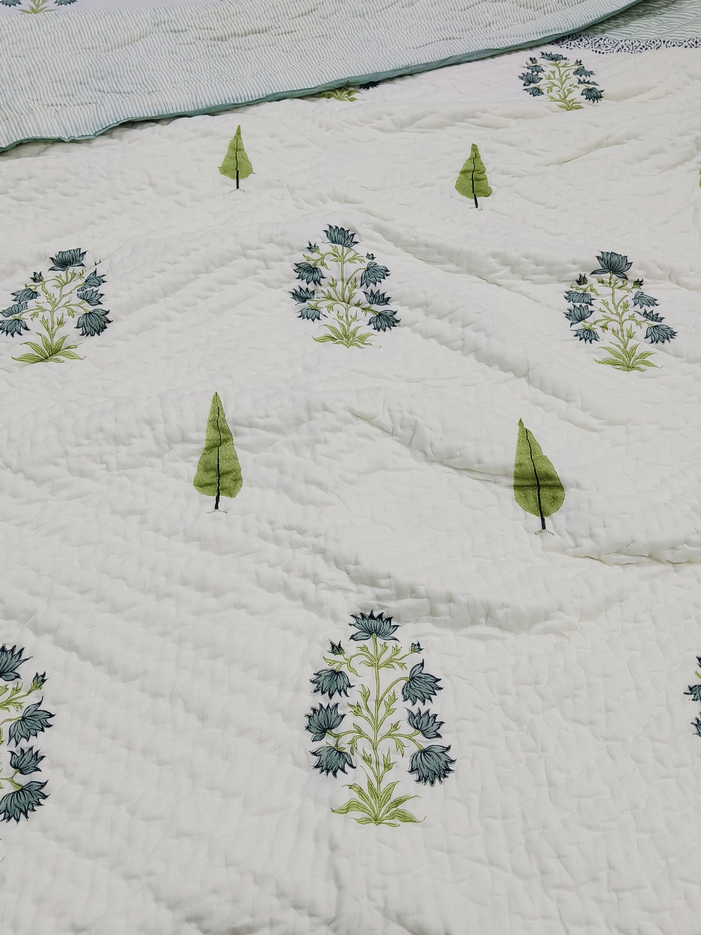 FRESH ARRIVAL Quilts (Double Bed)