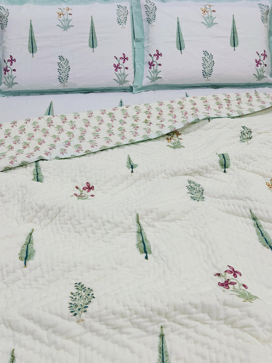 Bedding Sets with Quilts