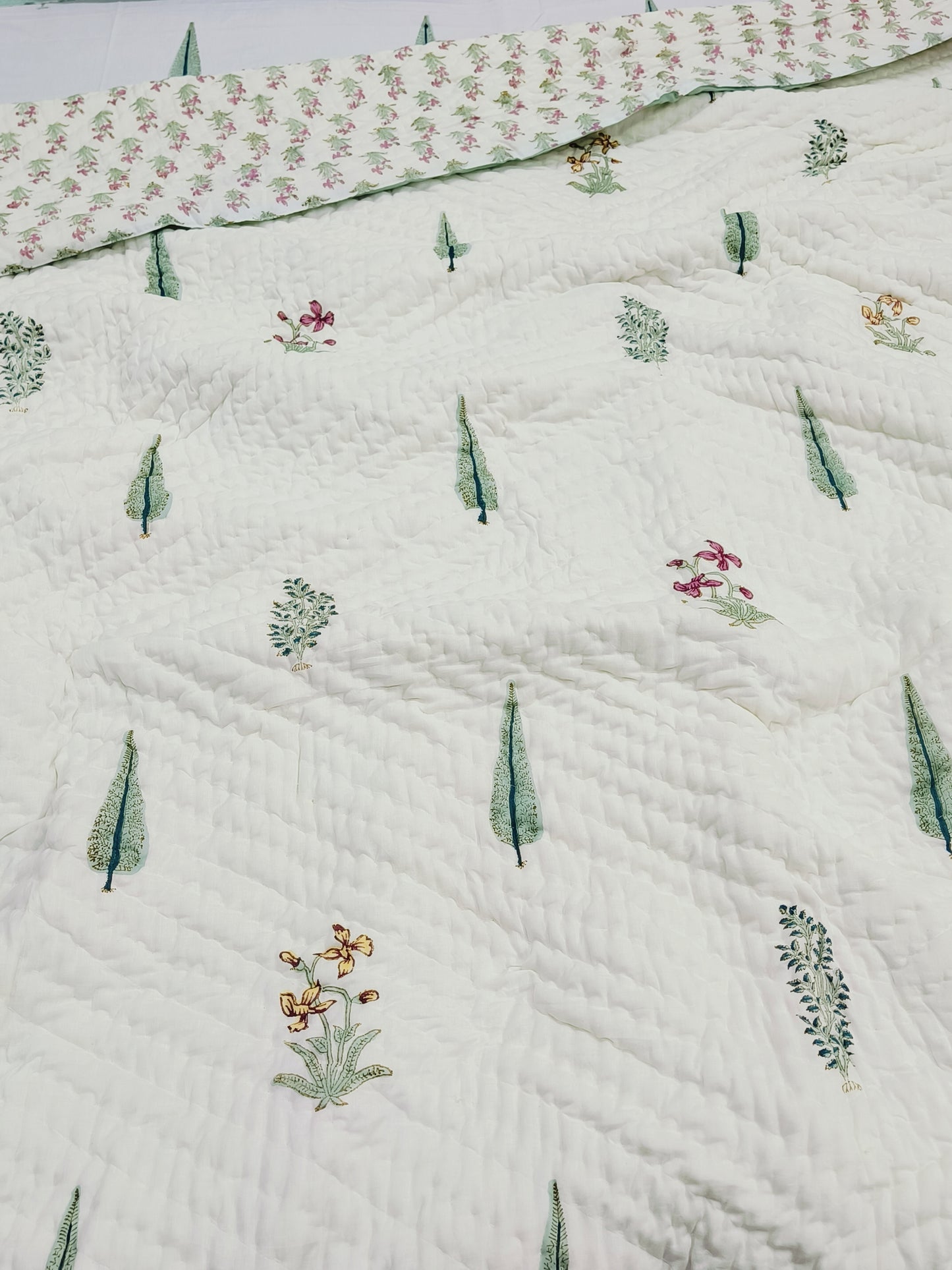 FRESH ARRIVAL Quilts (Double Bed)