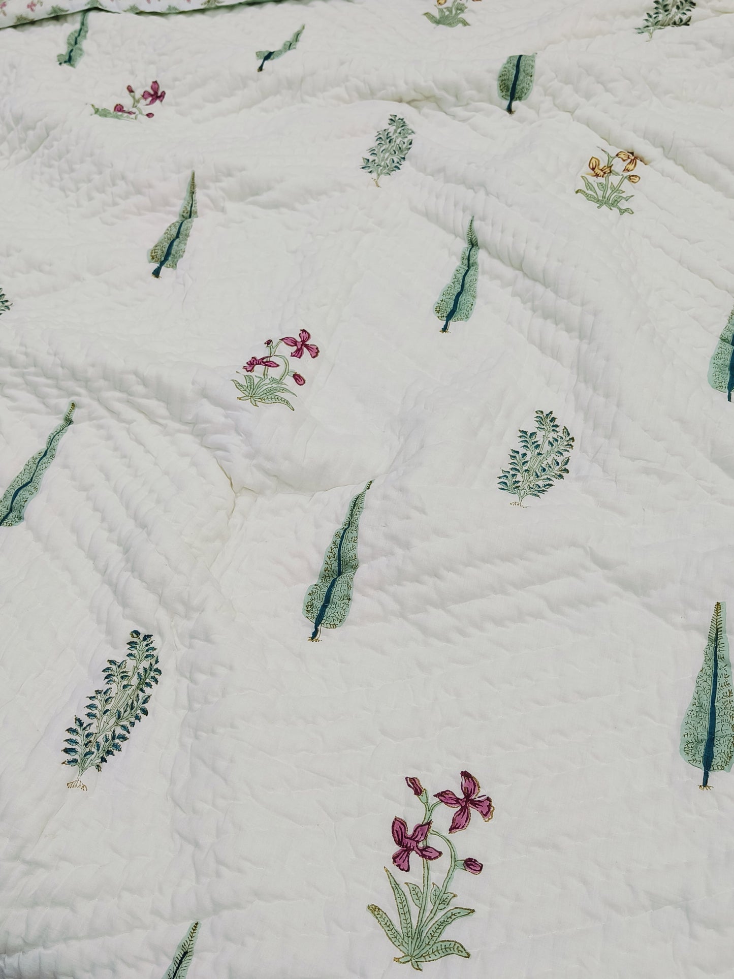 FRESH ARRIVAL Quilts (Double Bed)
