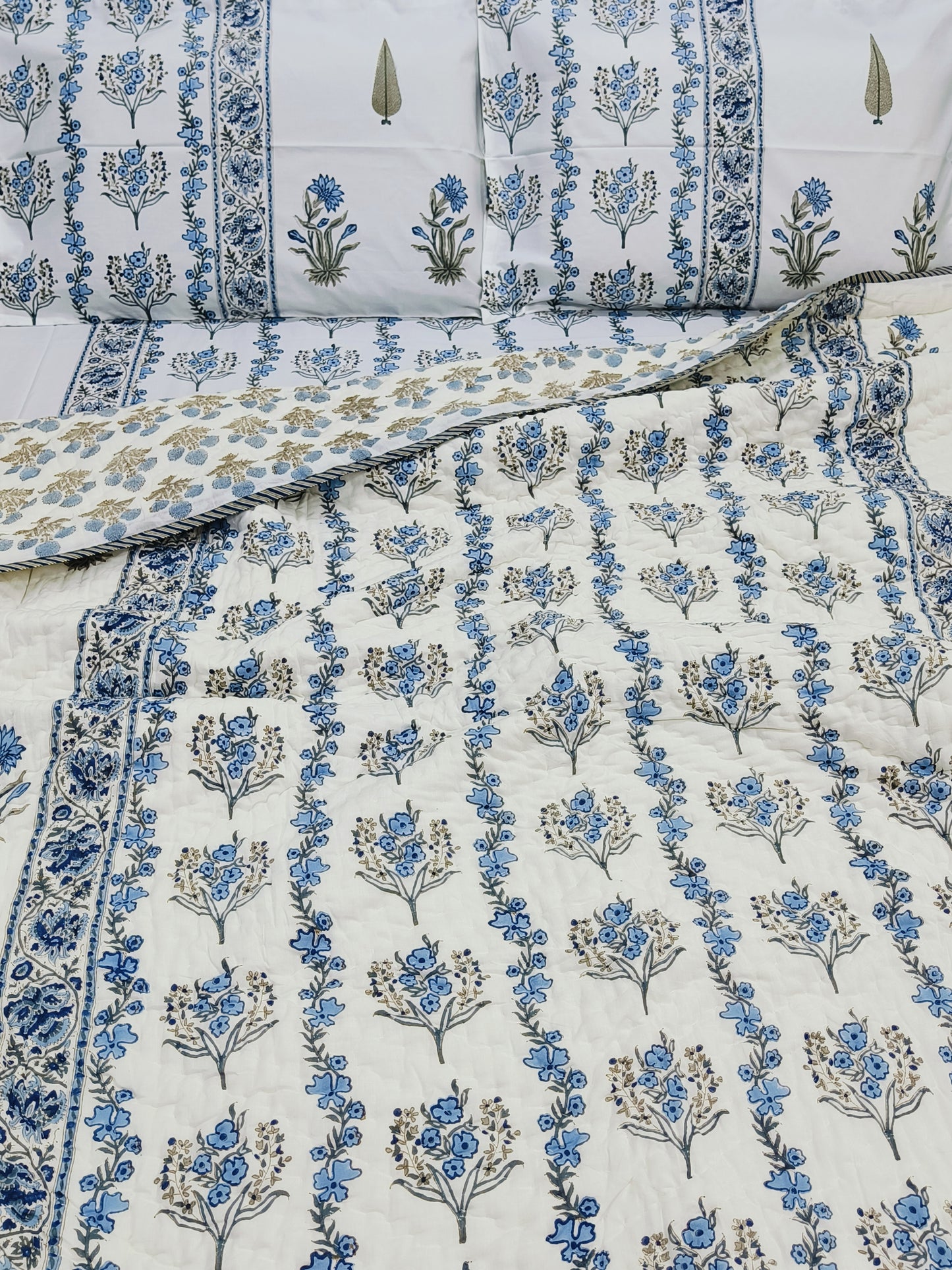 Bedding Sets with Quilts