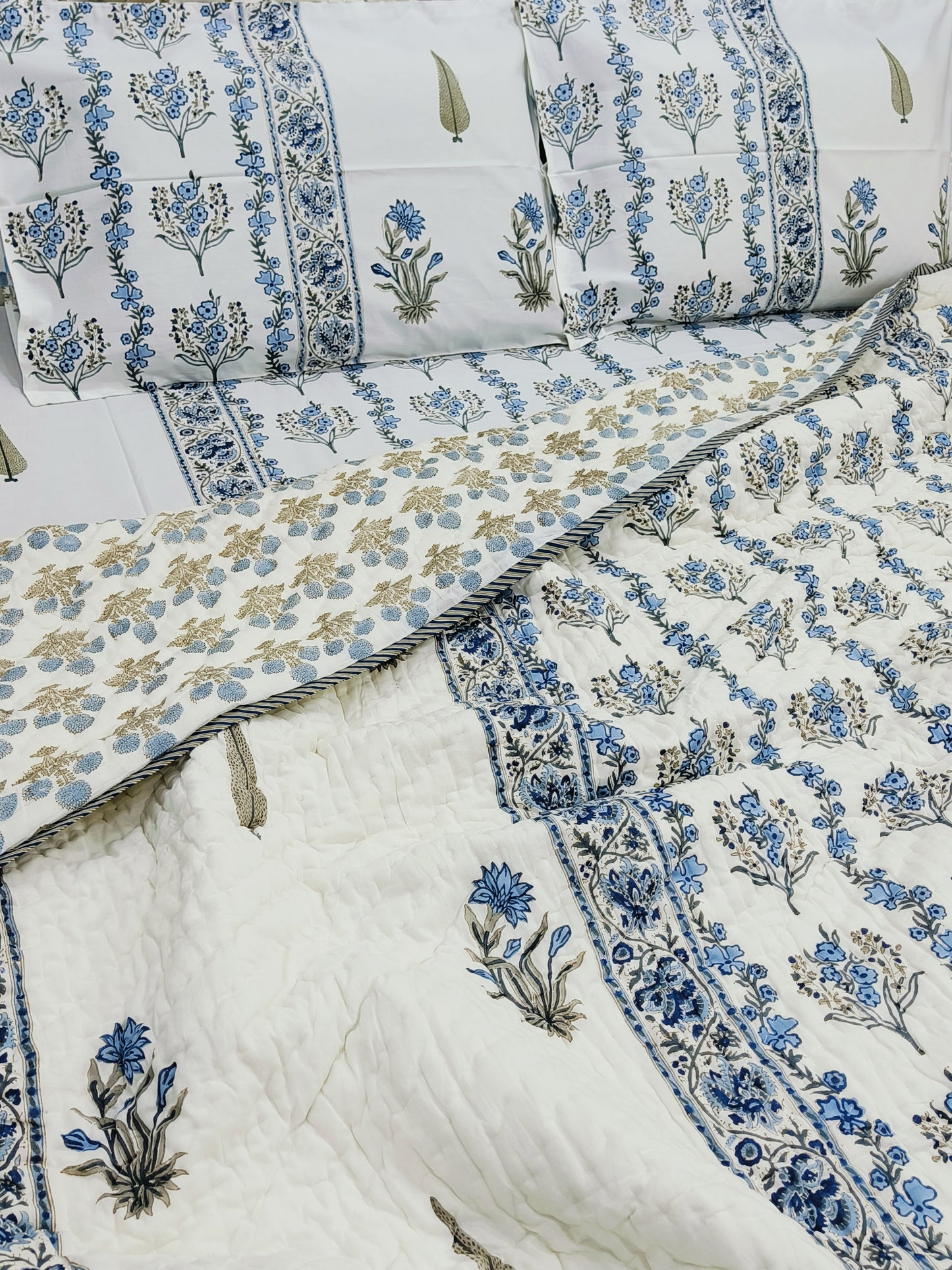Bedding Sets with Quilts