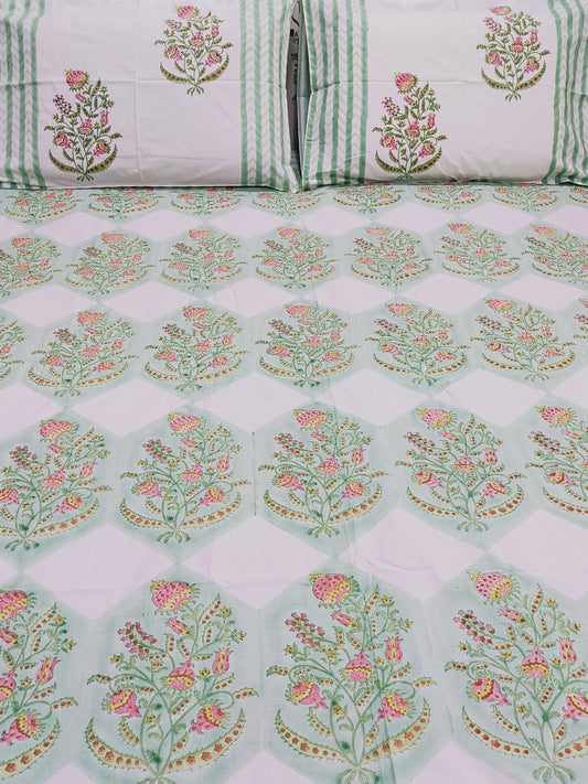 Bedsheet With King Size Pillow Cases