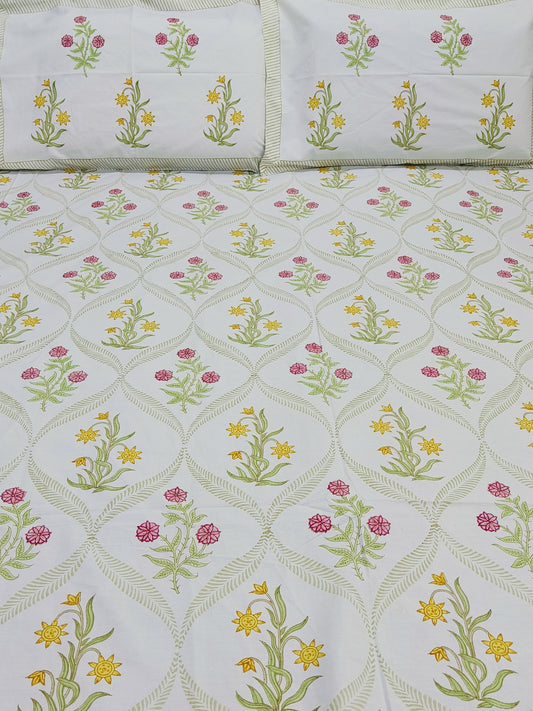 Bedsheet With King Size Pillow Cases