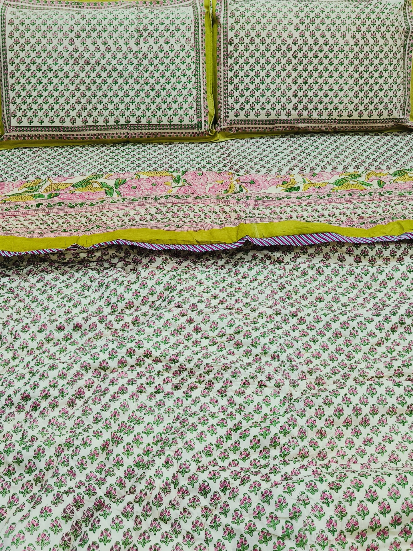 Bedding Sets with Quilts
