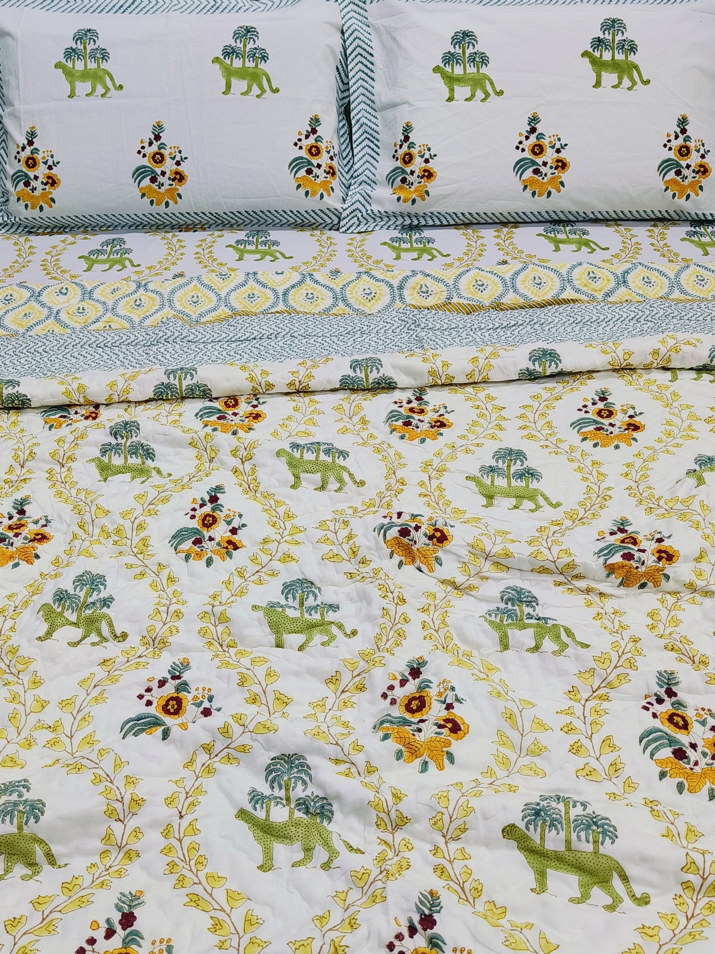 Bedding Sets with Quilts