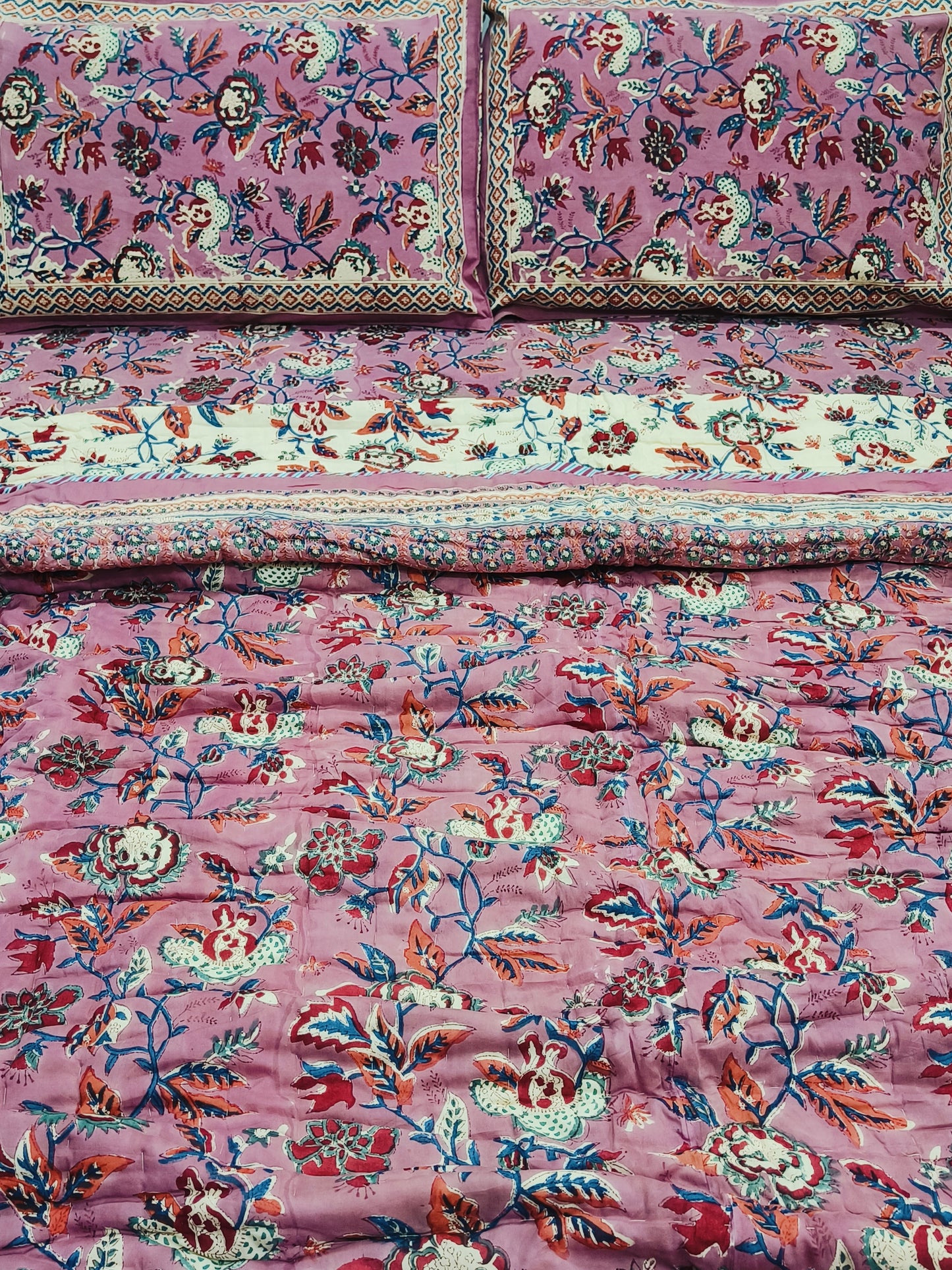 Bedding Sets with Quilts