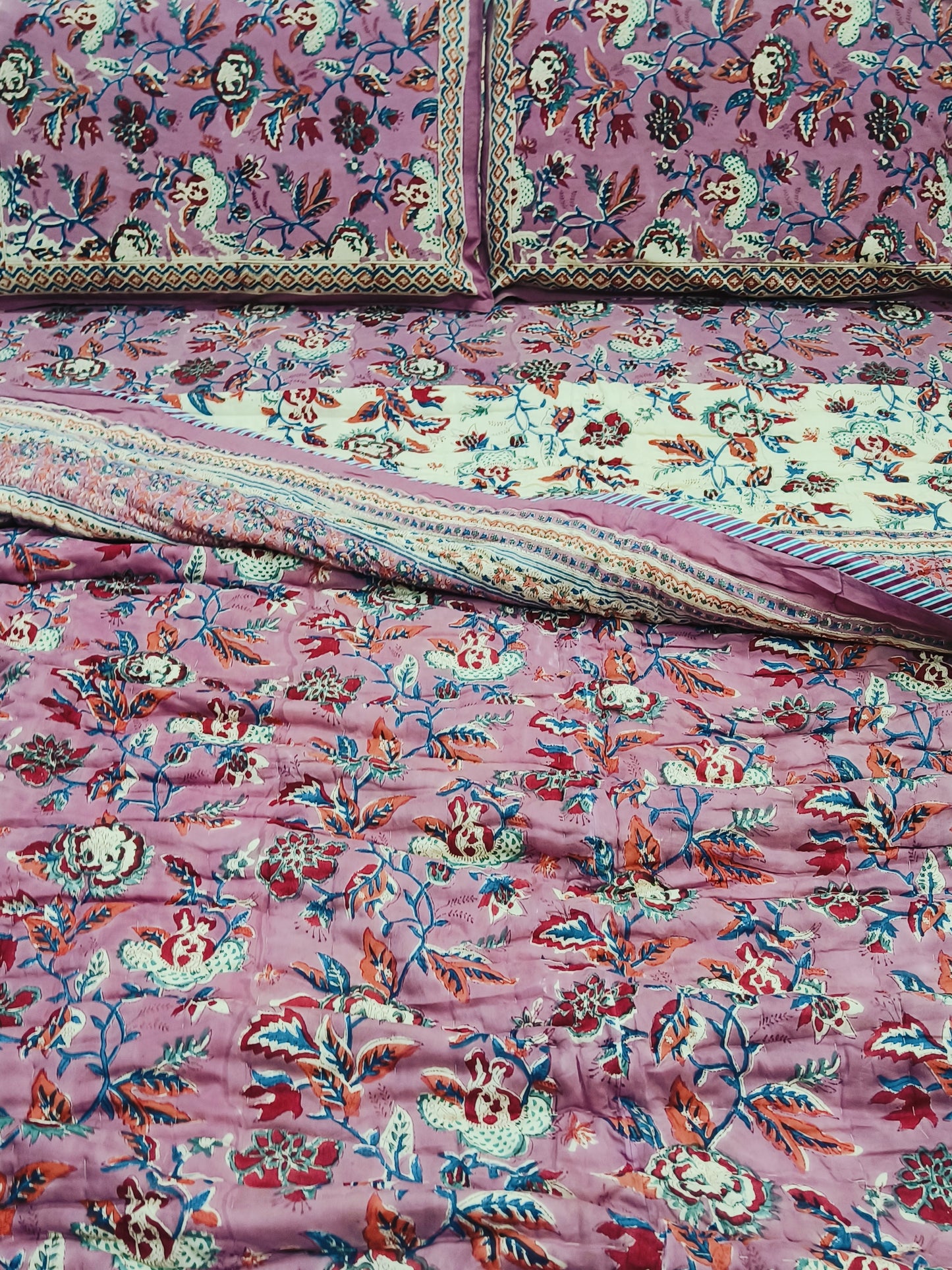 Bedding Sets with Quilts