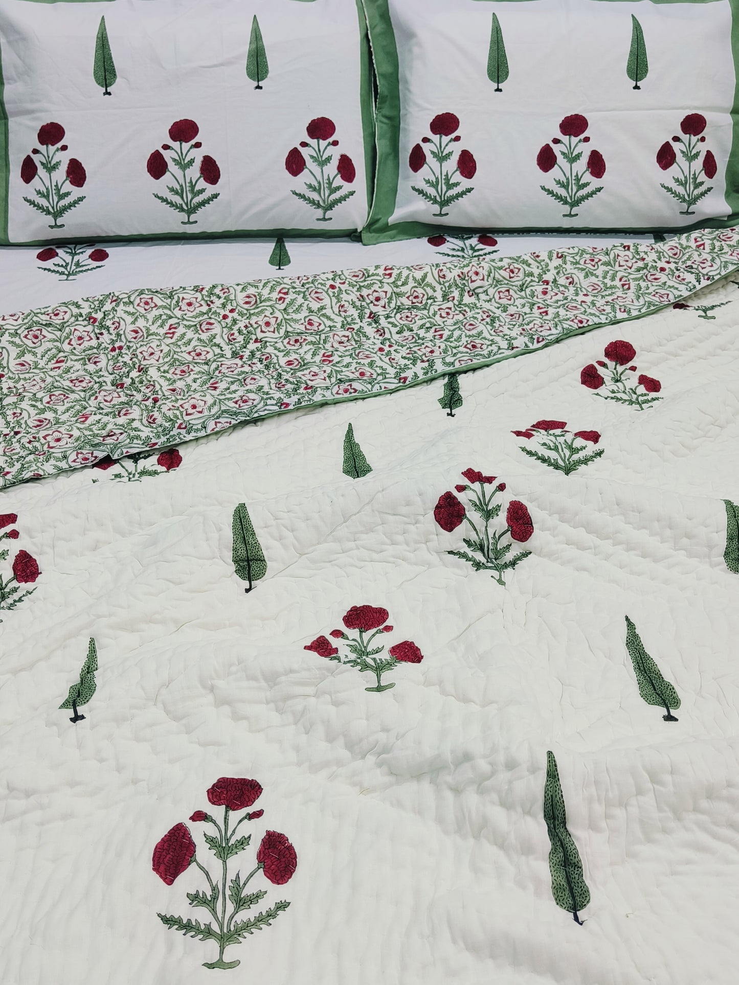 Bedding Sets with Quilts