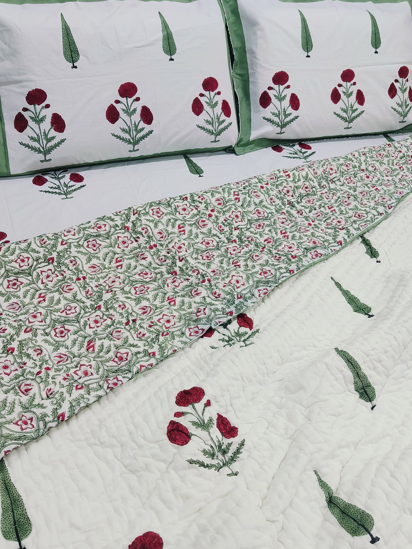 Bedding Sets with Quilts