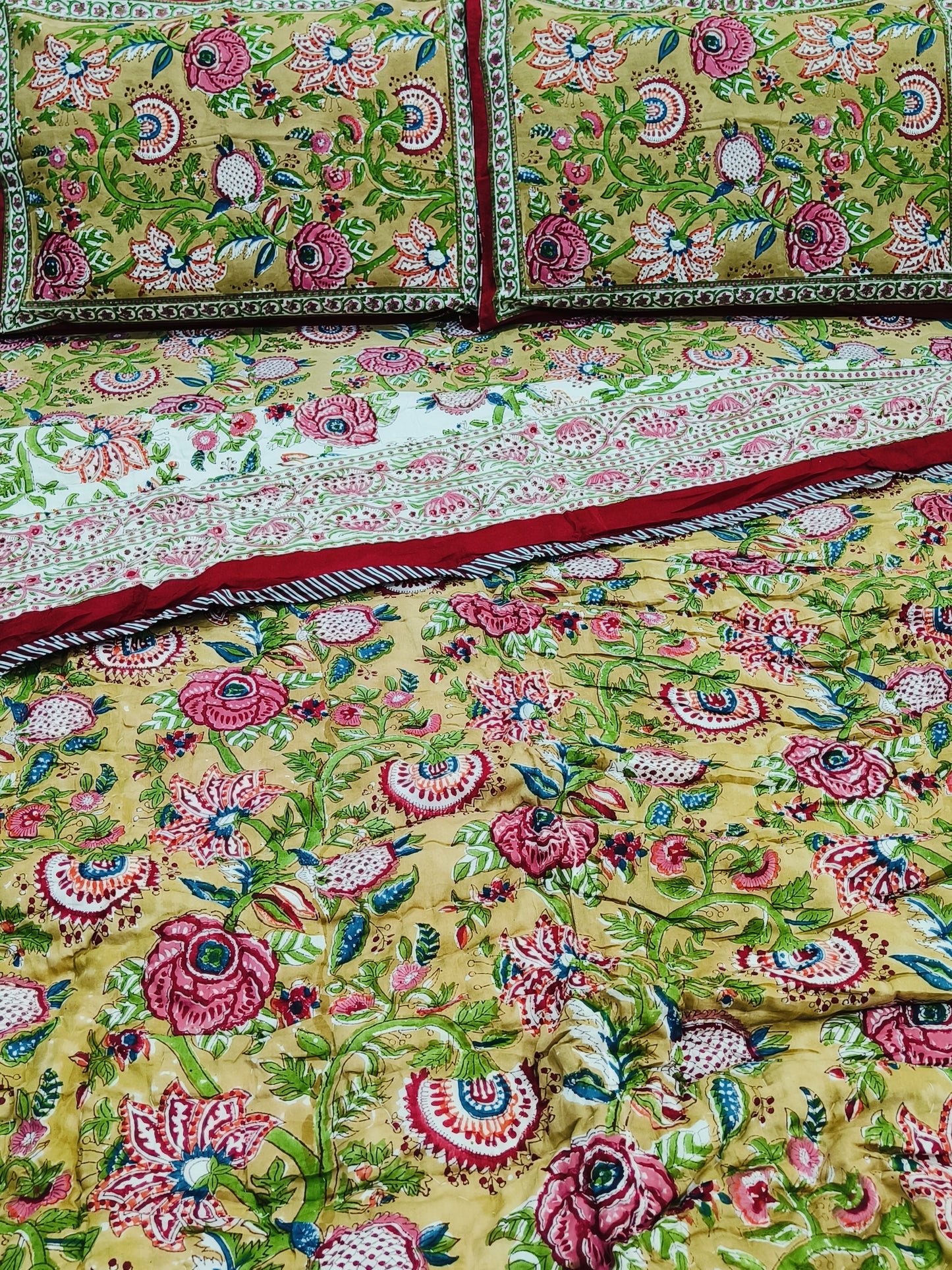 Bedding Sets with Quilts