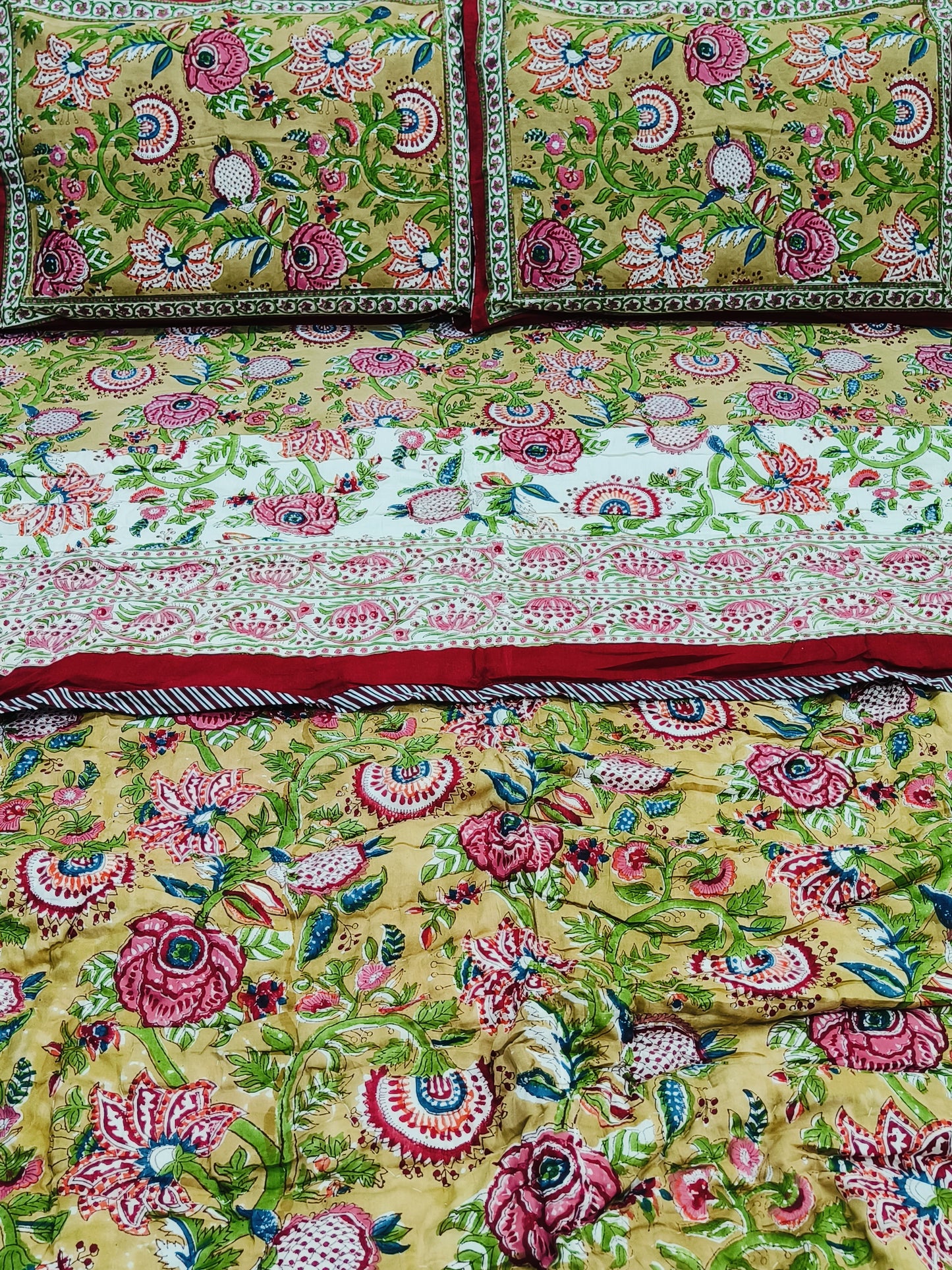 Bedding Sets with Quilts