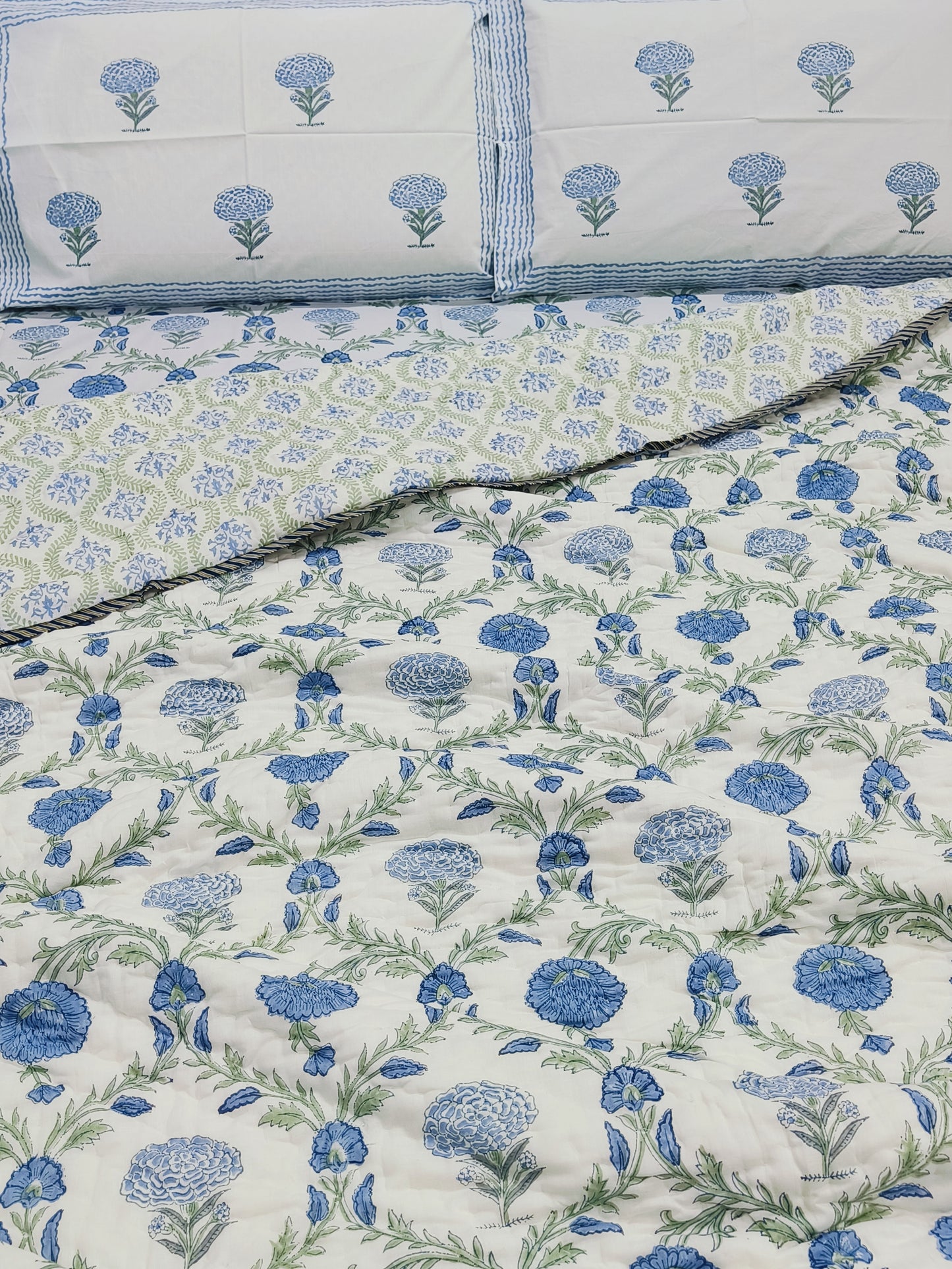 Bedding Sets with Quilts