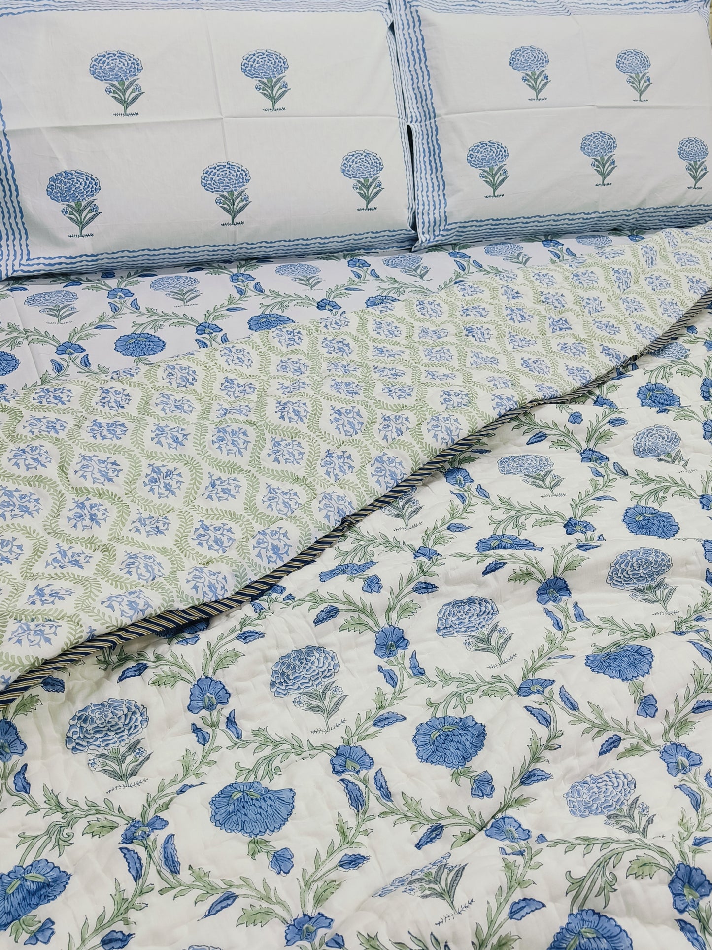 Bedding Sets with Quilts