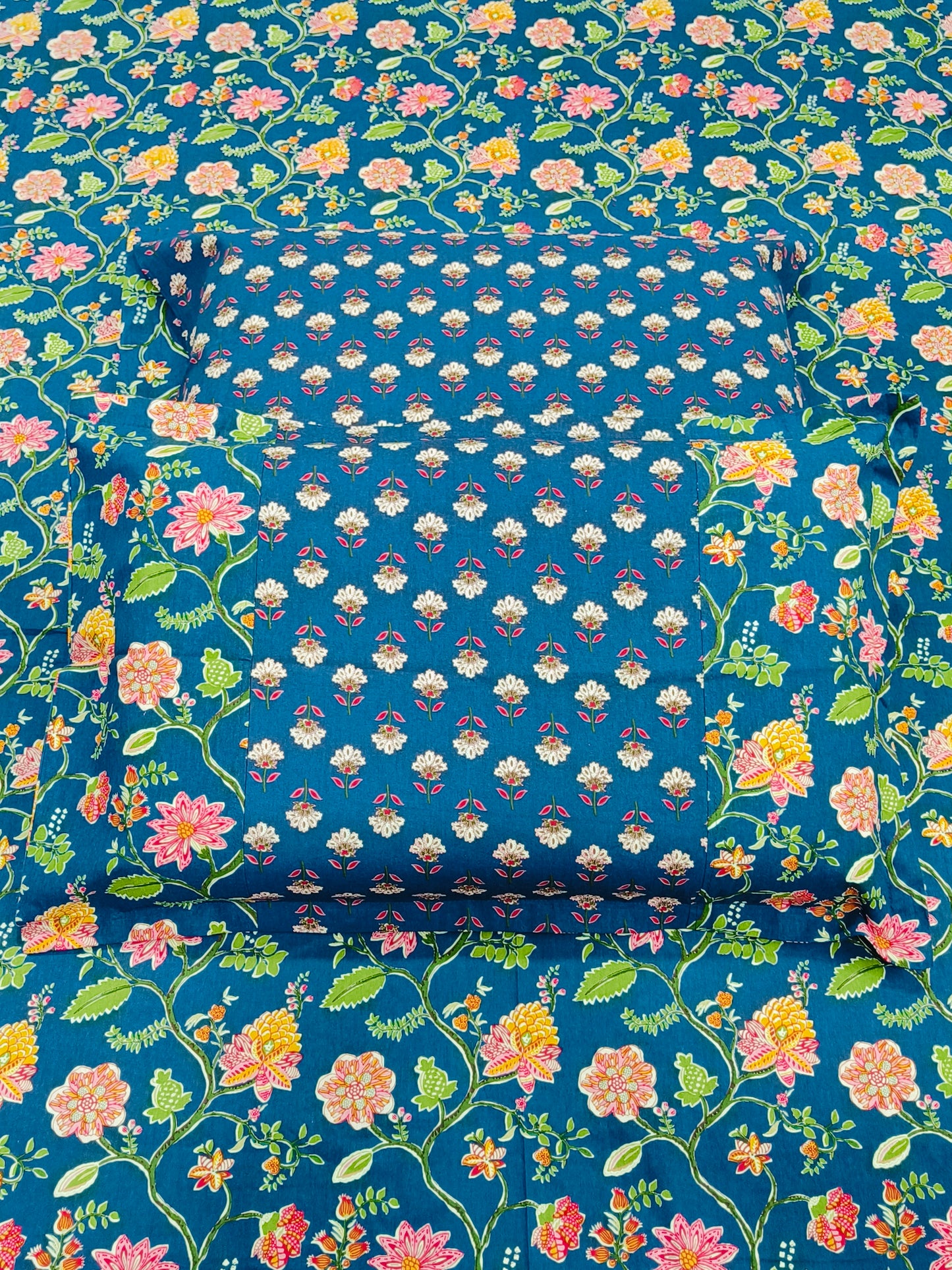 FRESH ARRIVALS Gulbahaar King Size Bedsheets(Dispatch Time 24 Hours)
