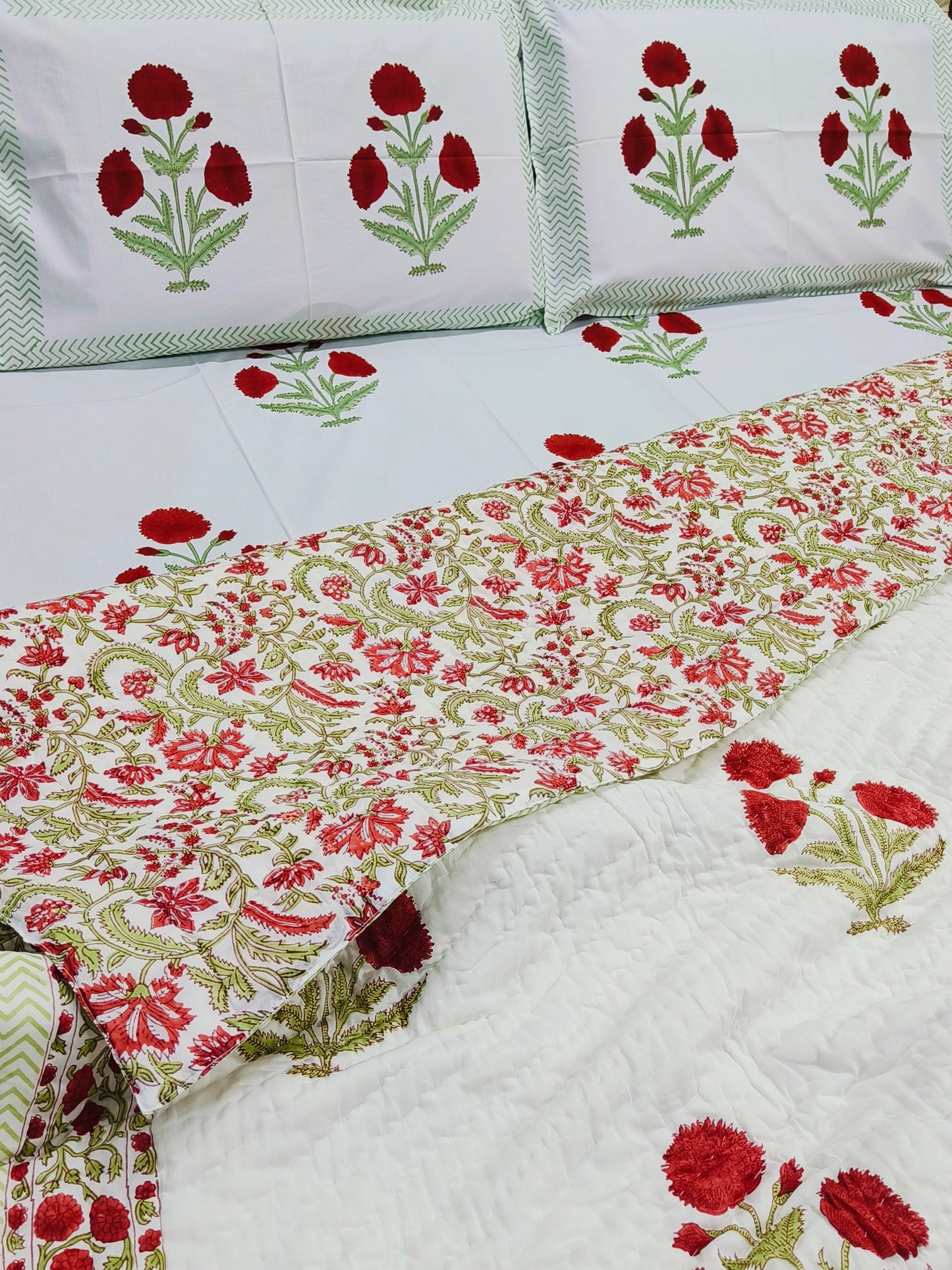 Bedding Sets with Quilts