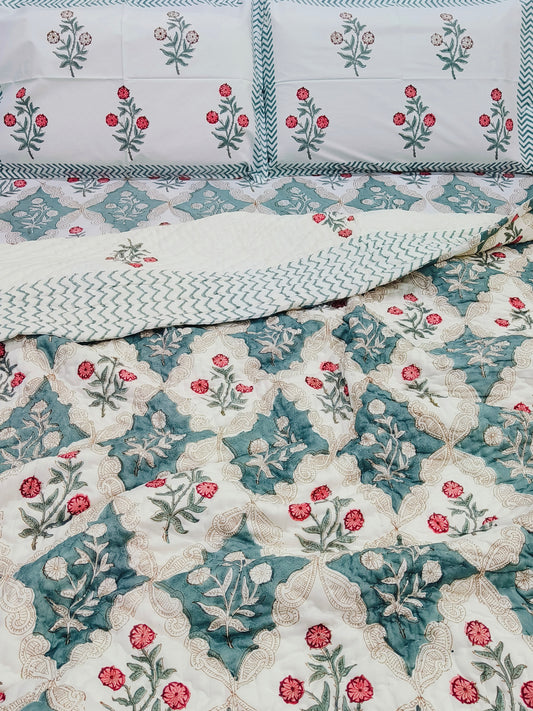 Bedding Sets with Quilts