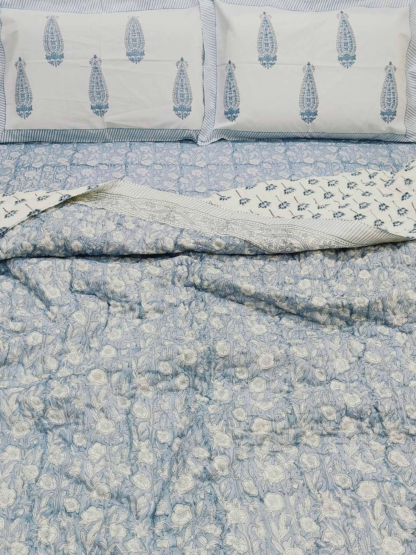 Bedding Sets with Quilts