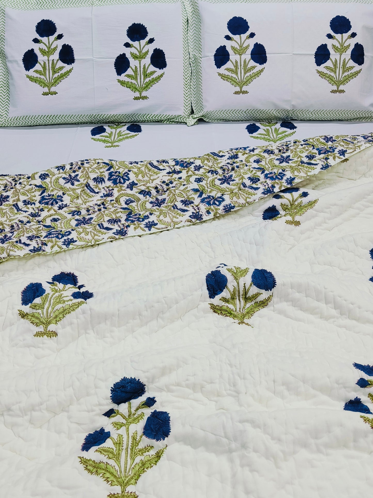 Bedding Sets with Quilts