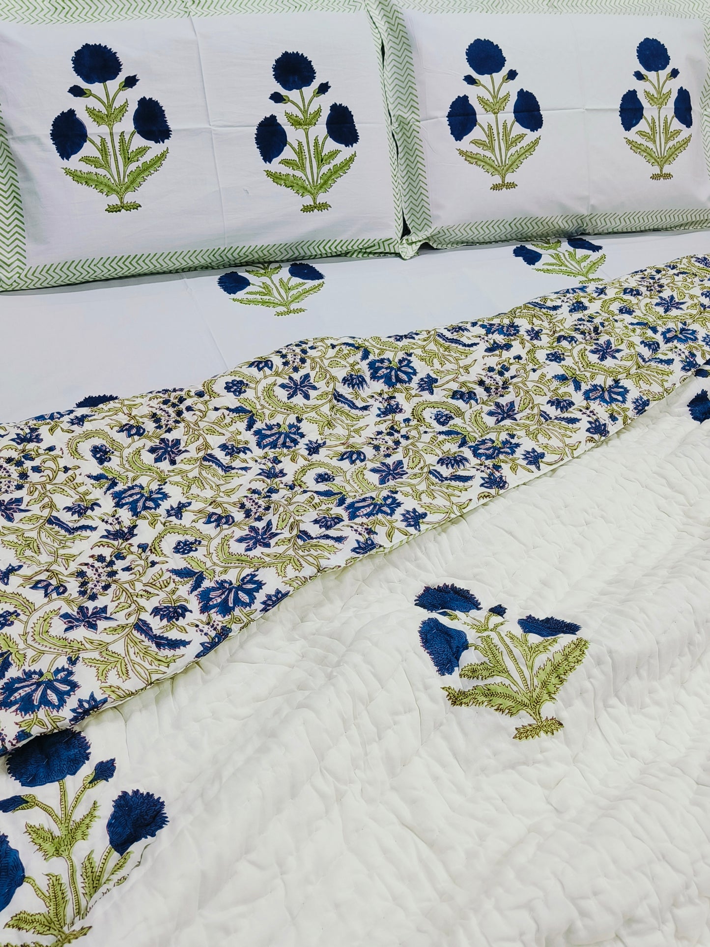 Bedding Sets with Quilts