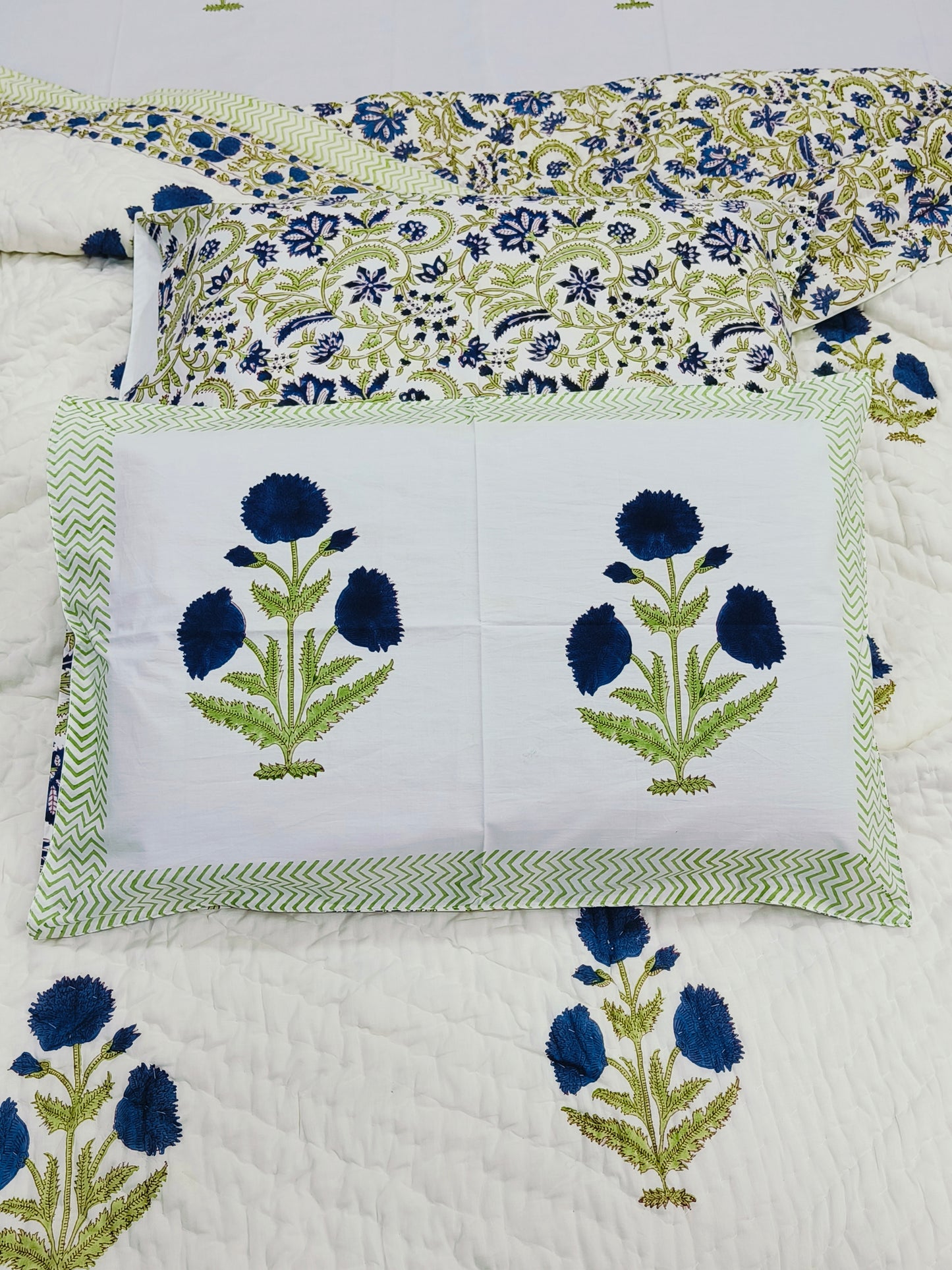 Bedding Sets with Quilts