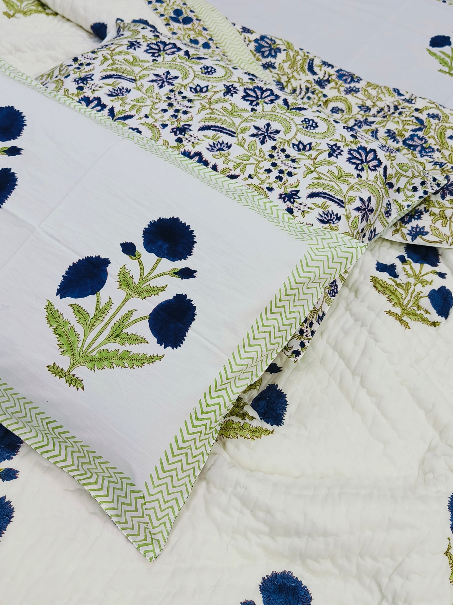 Bedding Sets with Quilts