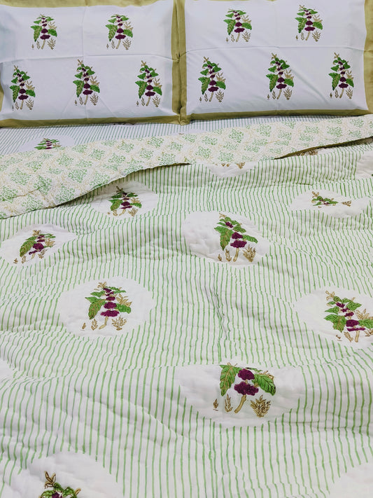 Bedding Sets with Quilts